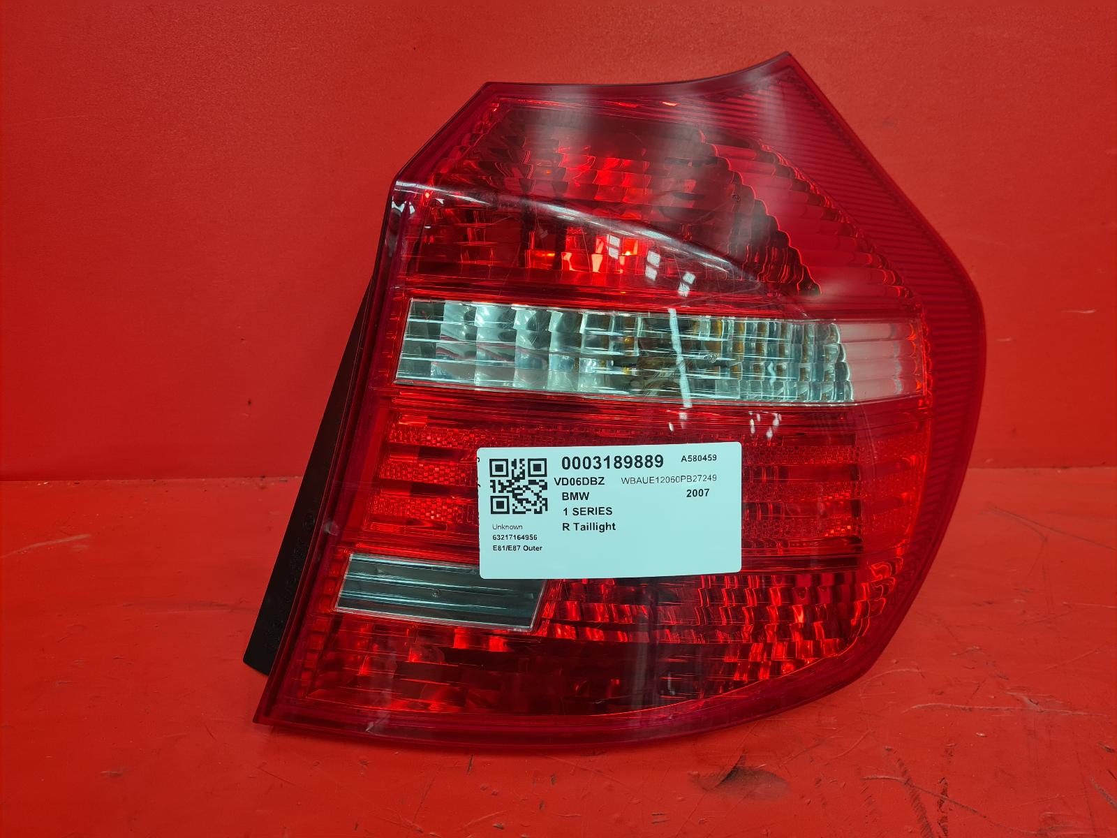View Auto part R Taillight Bmw 1 Series 2007