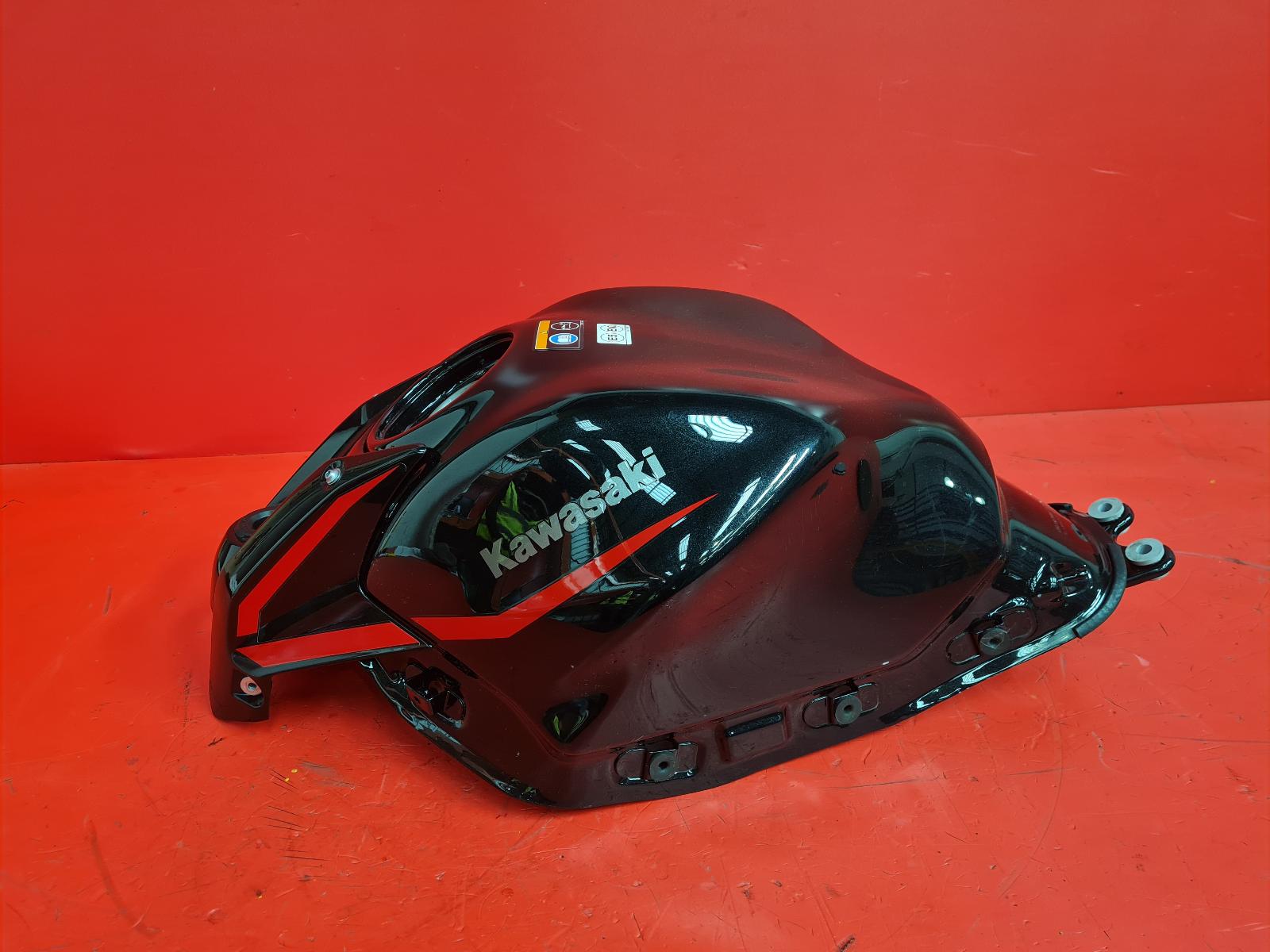View Auto part Fuel Tank Kawasaki Er 650 Ssfan 2024