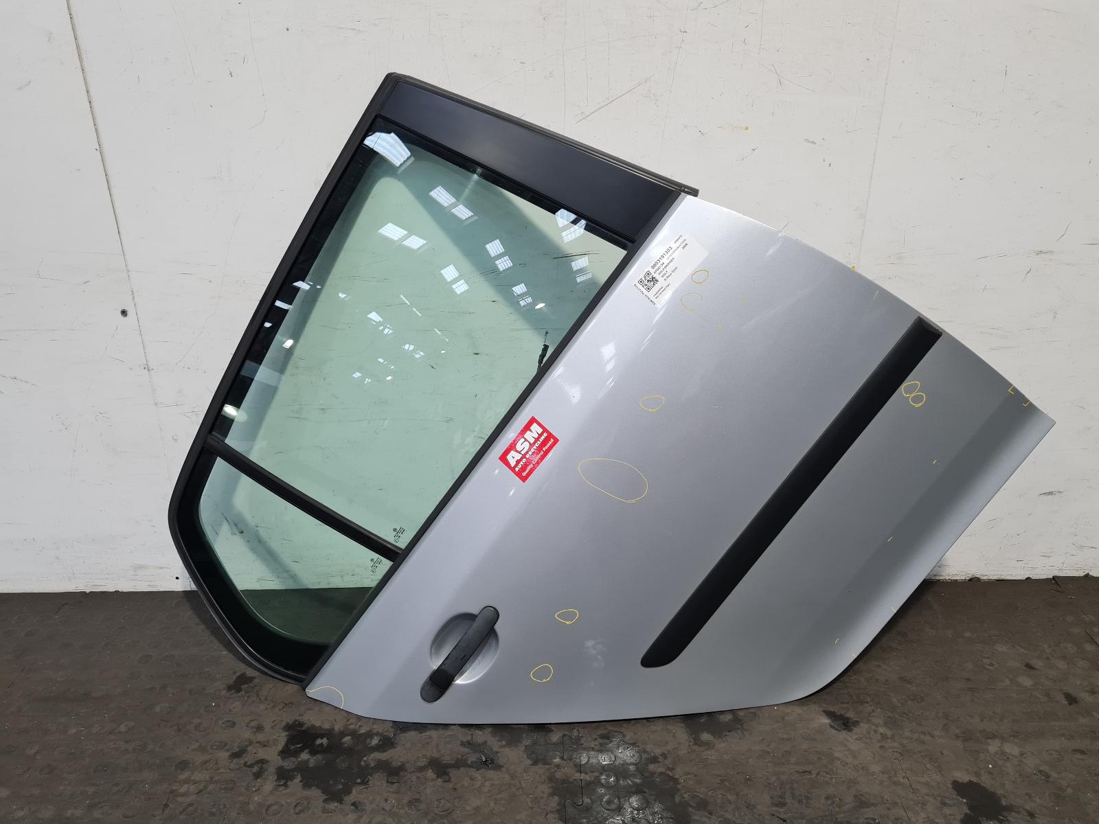 View Auto part R Rear Door Volkswagen Golf 2006