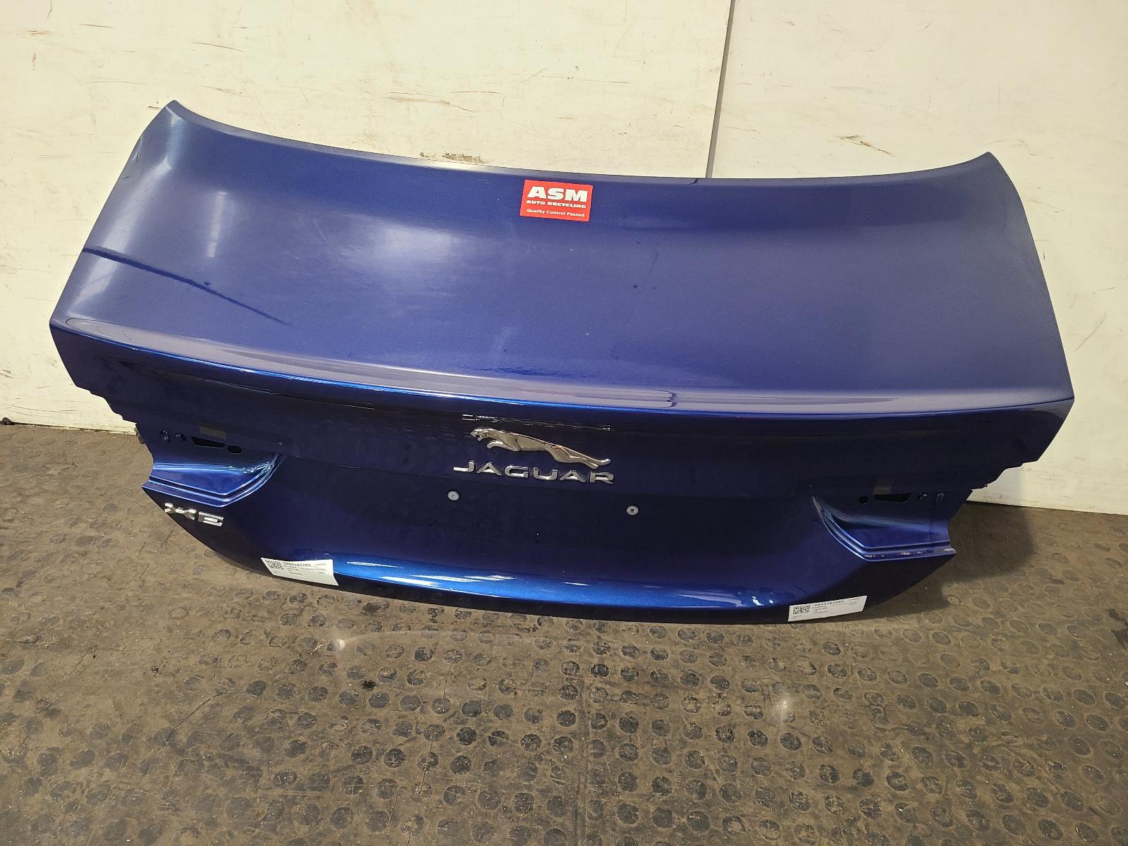 View Auto part Bootlid/Tailgate Jaguar Xe 2015