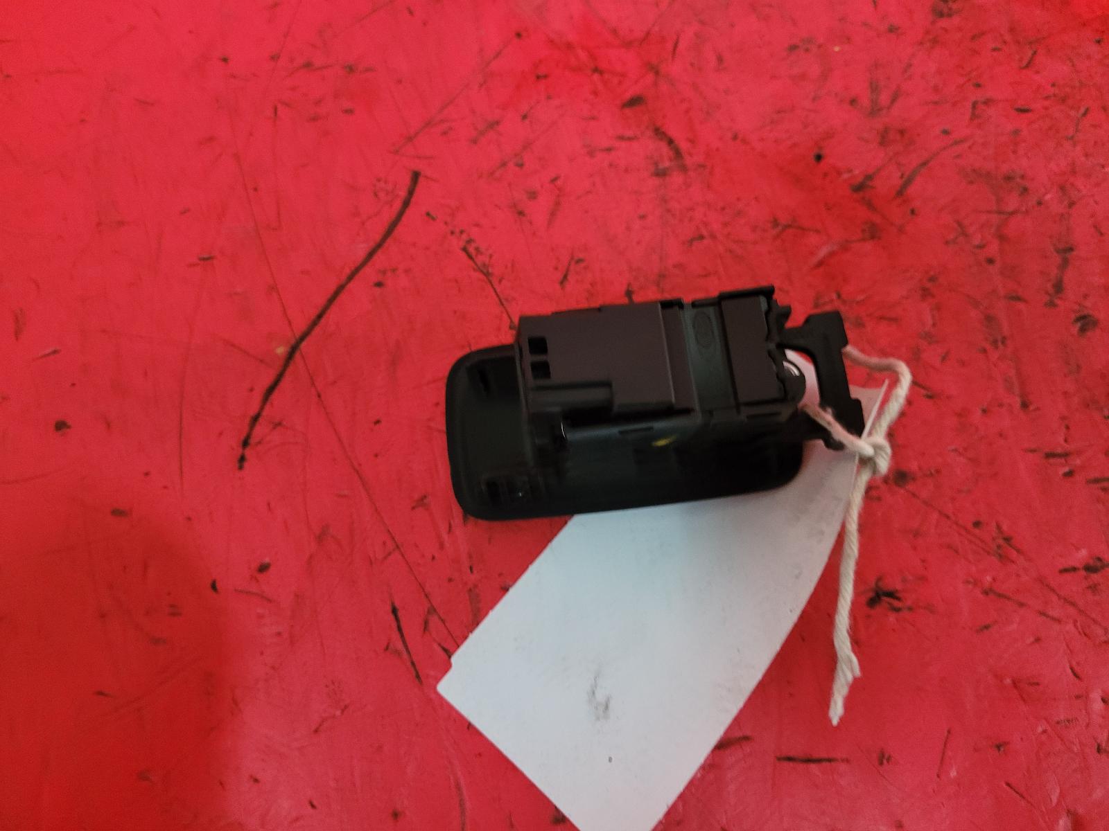 View Auto part Elect. Window Switch Jaguar Xe 2015