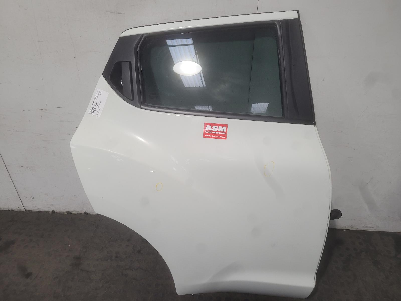 View Auto part R Rear Door Nissan Juke 2010