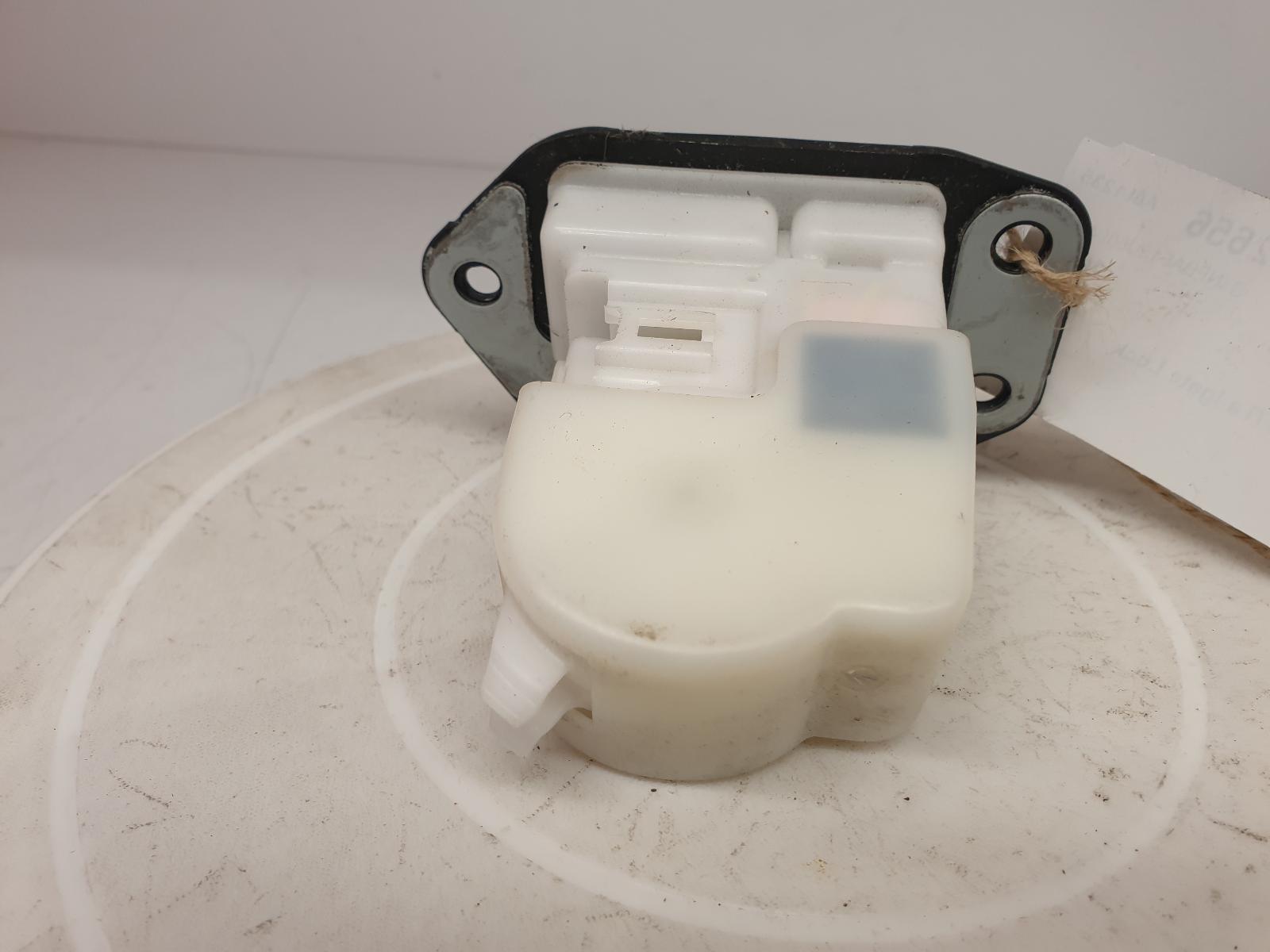 View Auto part Bootlid/Tailgate Lock Nissan Juke 2010