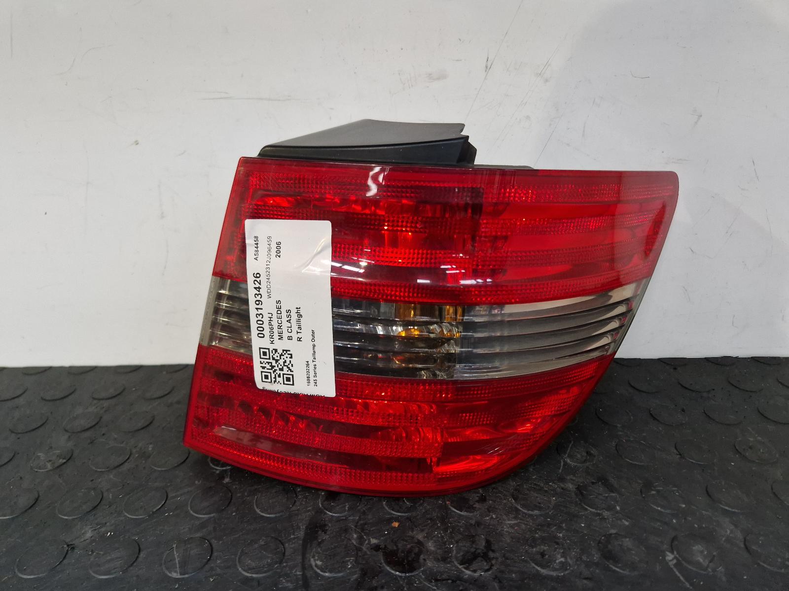 View Auto part R Taillight Mercedes B Class 2006