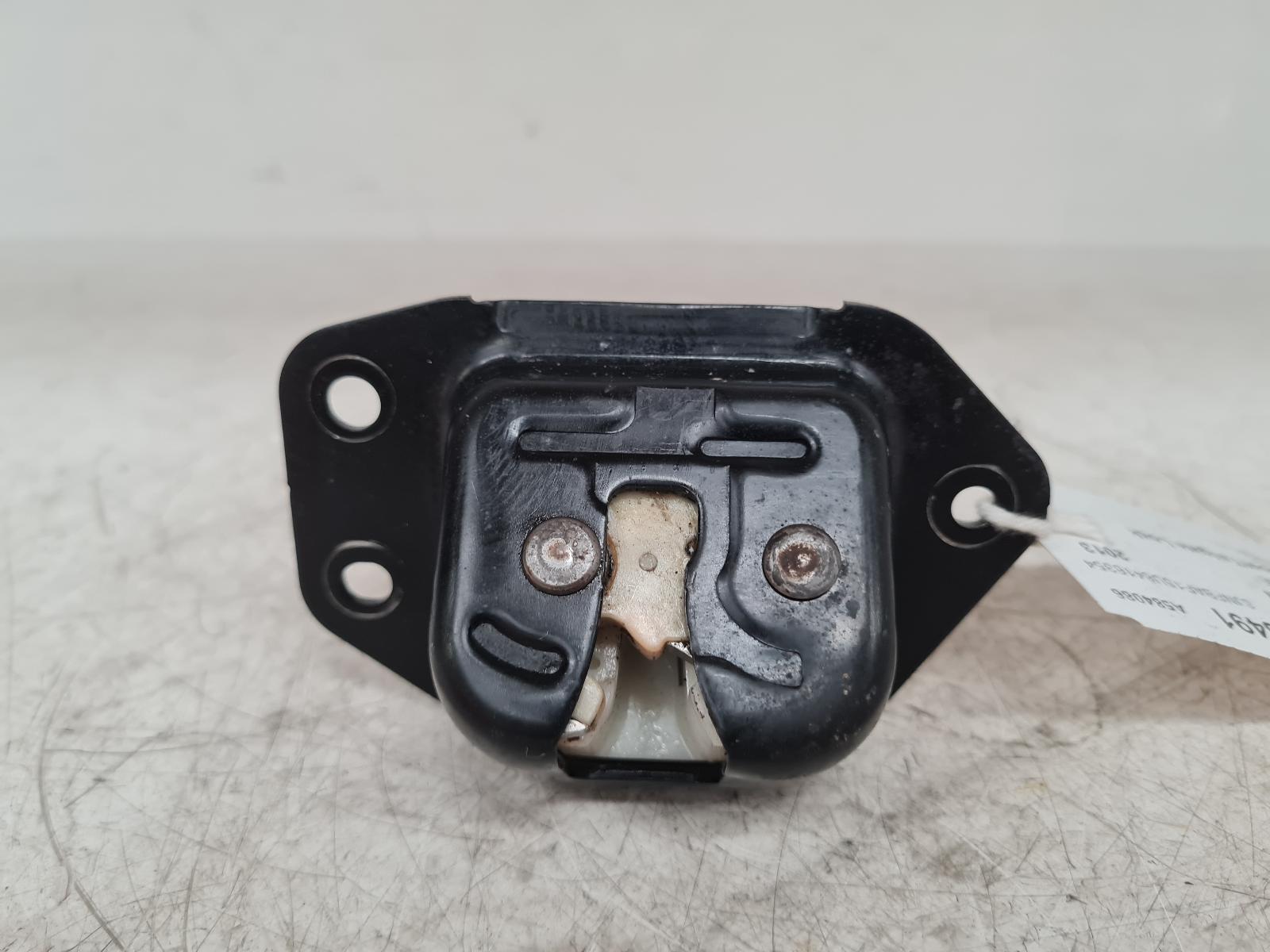 View Auto part Bootlid/Tailgate Lock Nissan Juke 2013