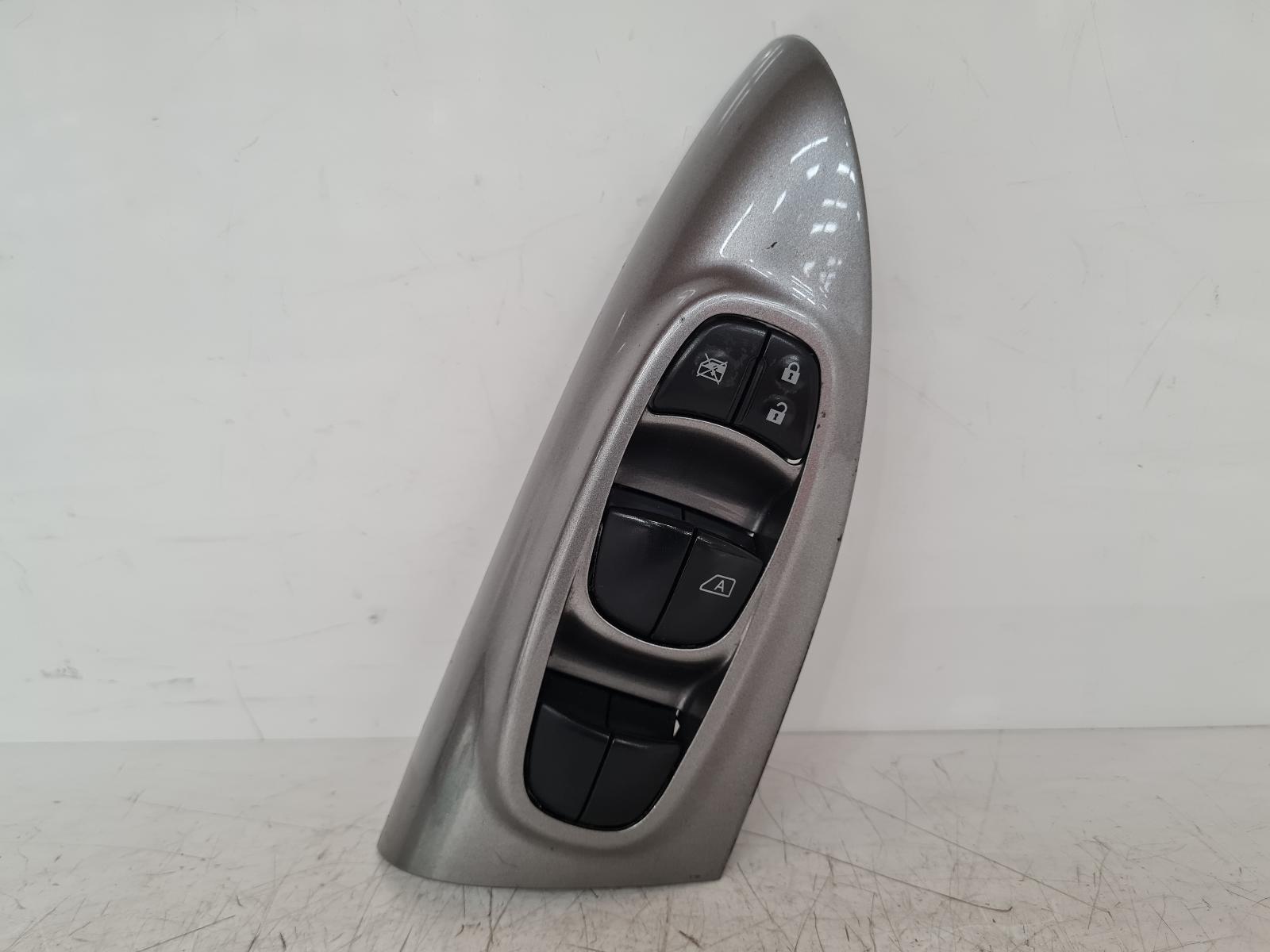 View Auto part Elect. Window Switch Nissan Juke 2013