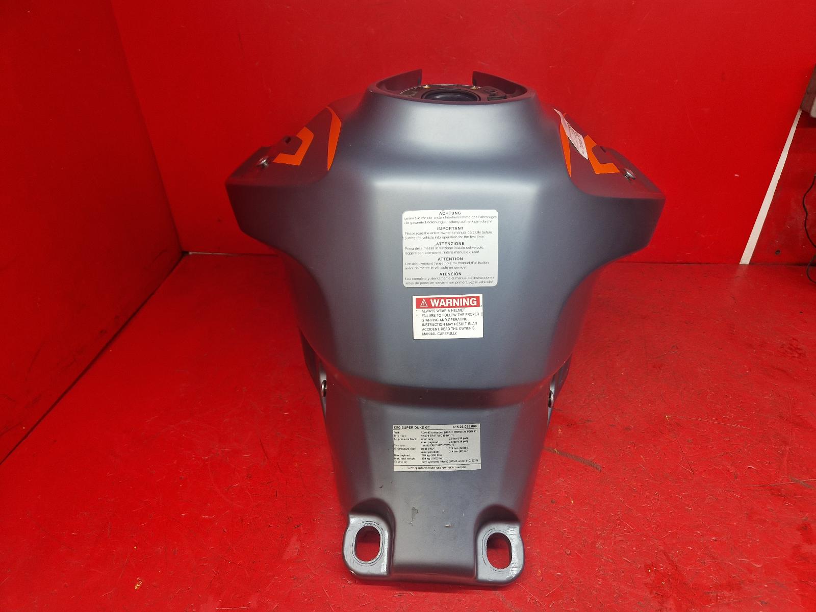 View Auto part Fuel Tank Ktm 1290 Super Duke Gt 2022