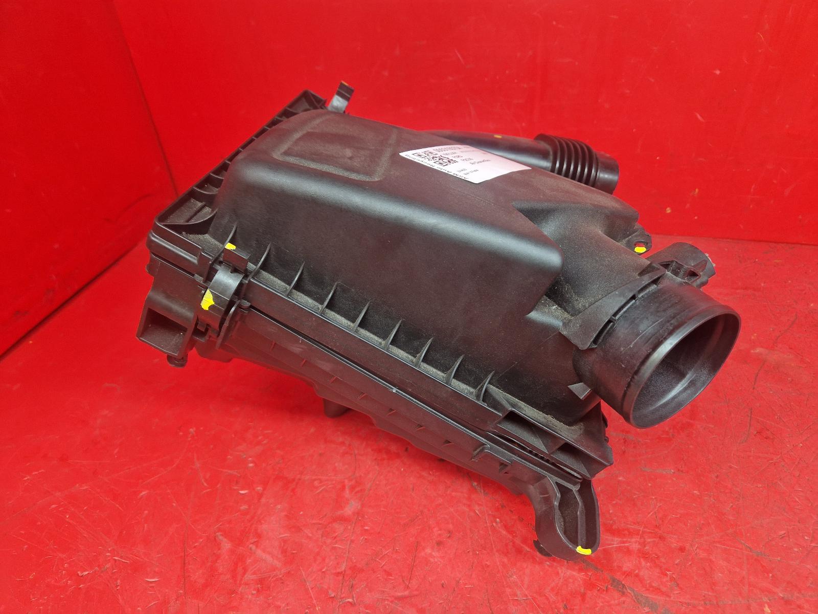 View Auto part Air Cleaner/Box Ford Focus 2020