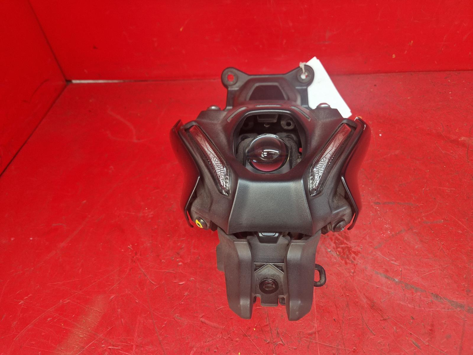 View Auto part Headlamp Yamaha Mt-09 2021