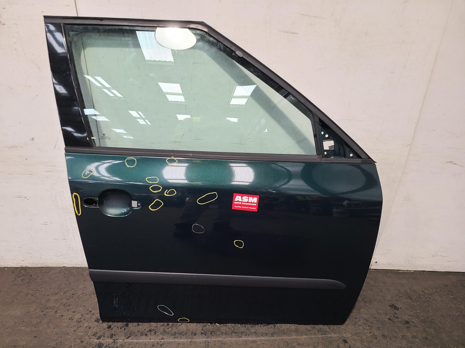 View Auto part R Front Door Skoda Fabia 2009