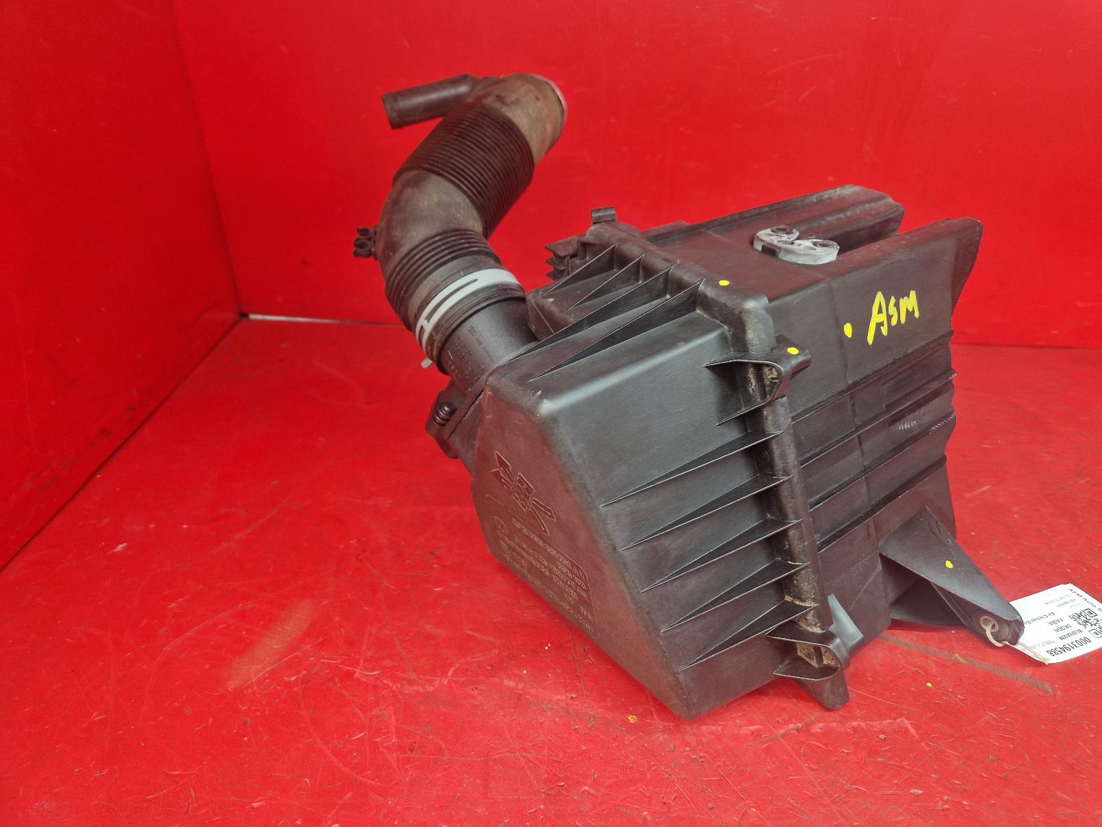 View Auto part Air Cleaner/Box Skoda Fabia 2009