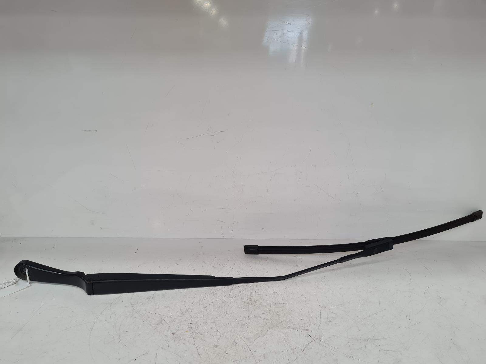 View Auto part Wiper Arm Land Rover Range Rover Evoque 2020