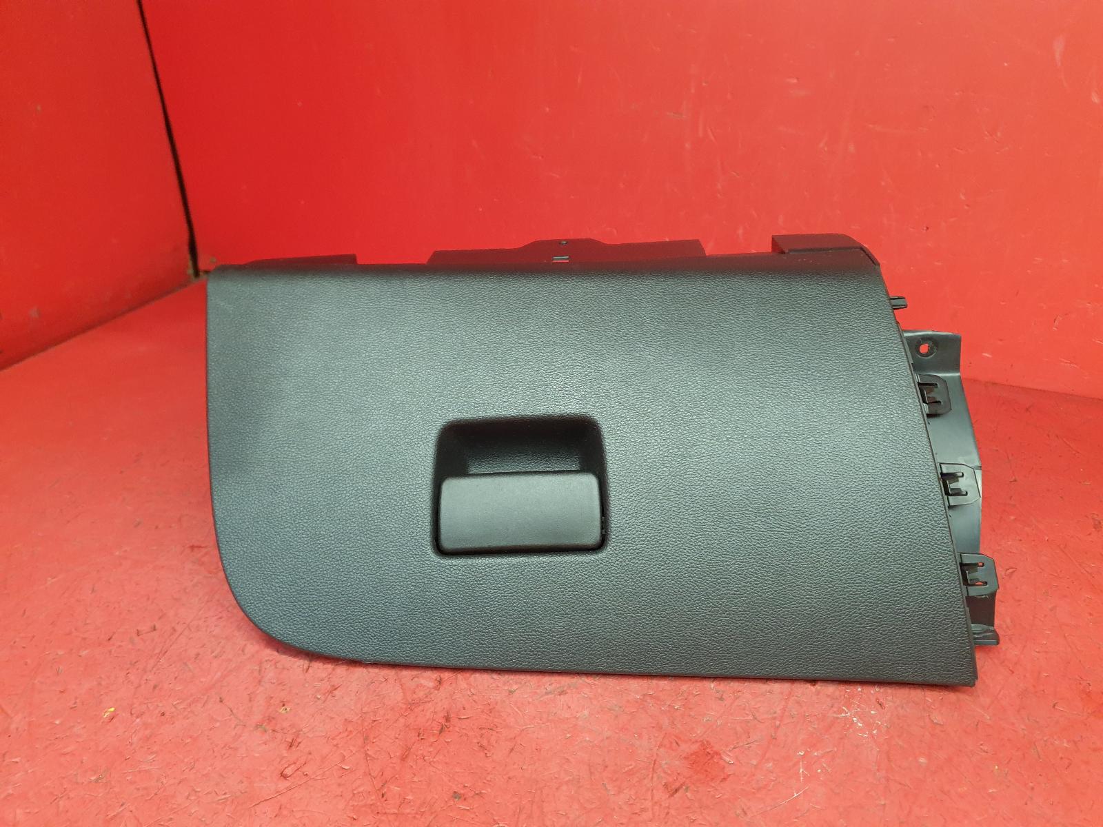 View Auto part Glove Box Vauxhall Astra 2017