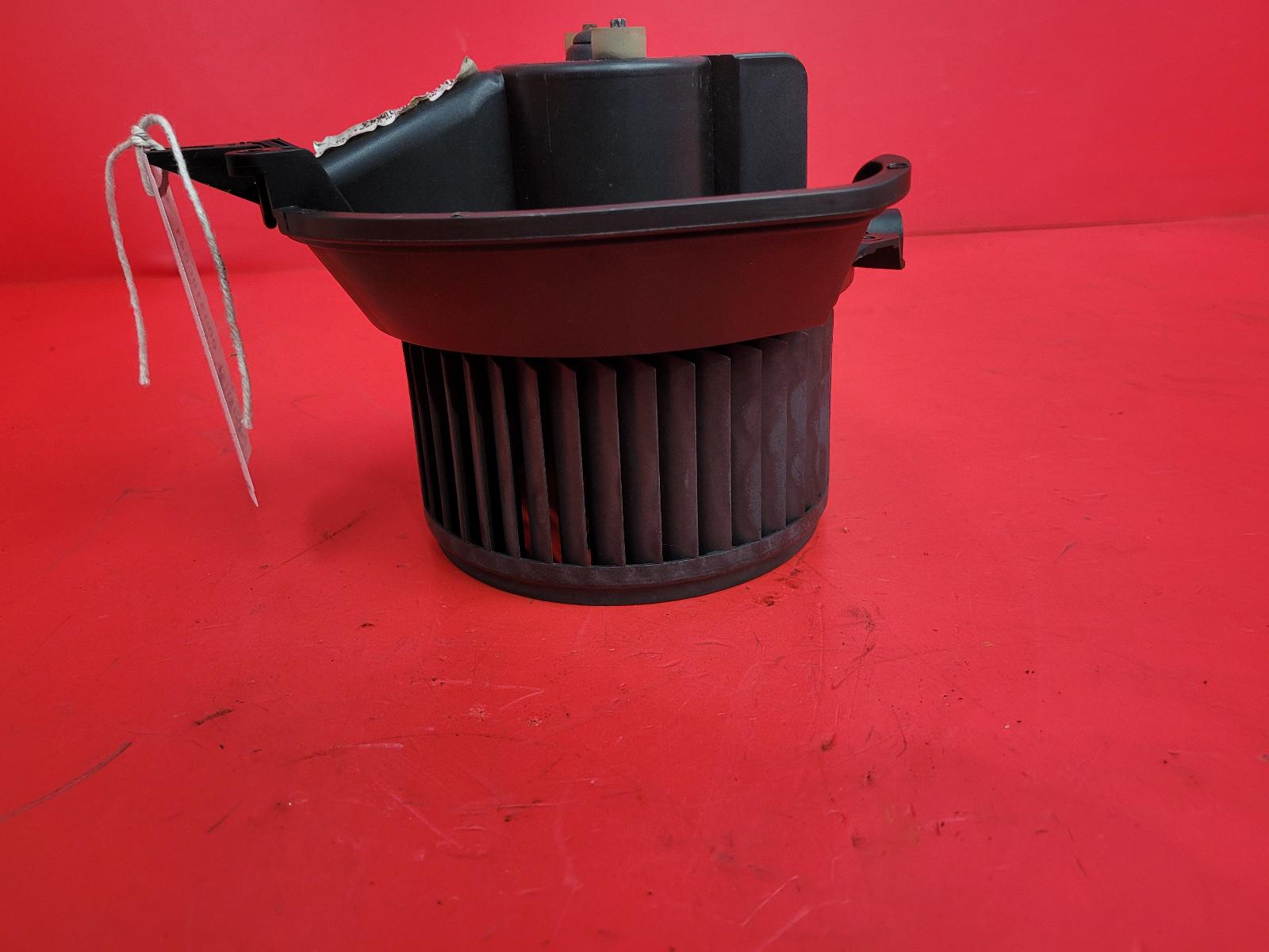 View Auto part Heater Motor/Assembly Vauxhall Corsa 2010