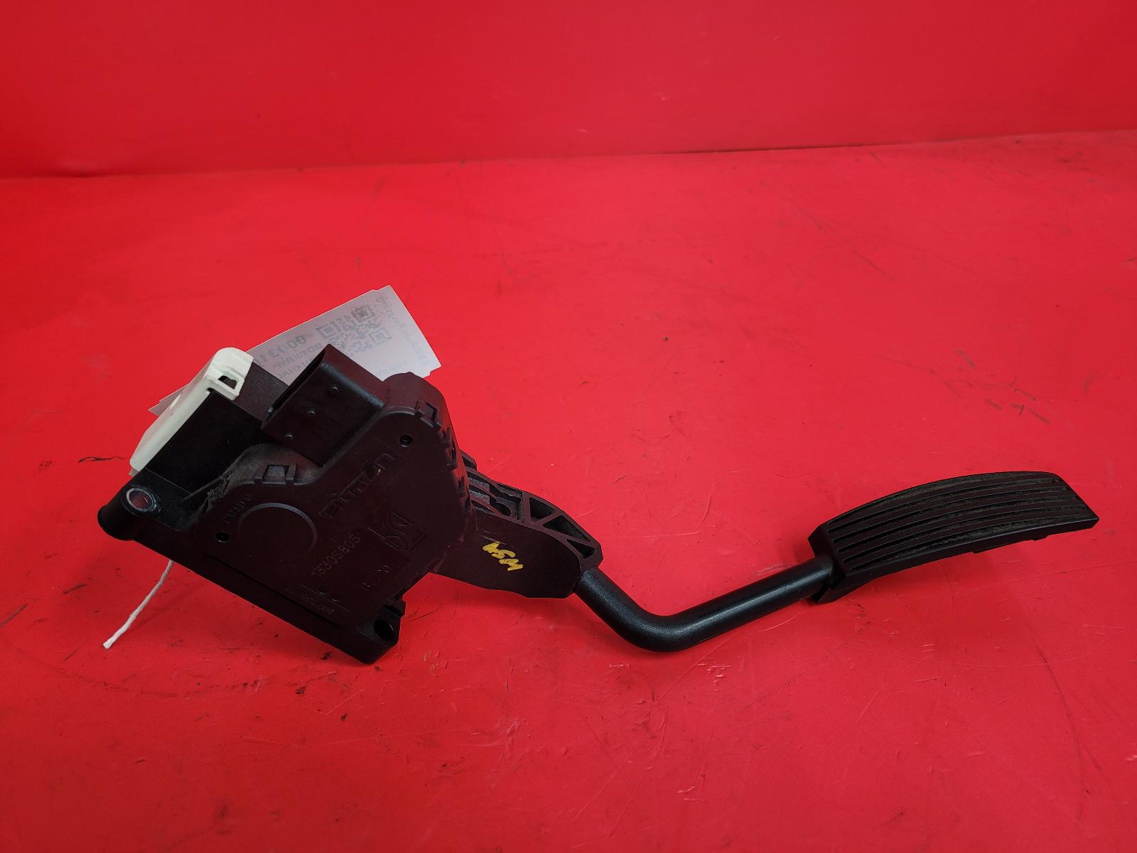 View Auto part Pedal Potentiometer Vauxhall Corsa 2010