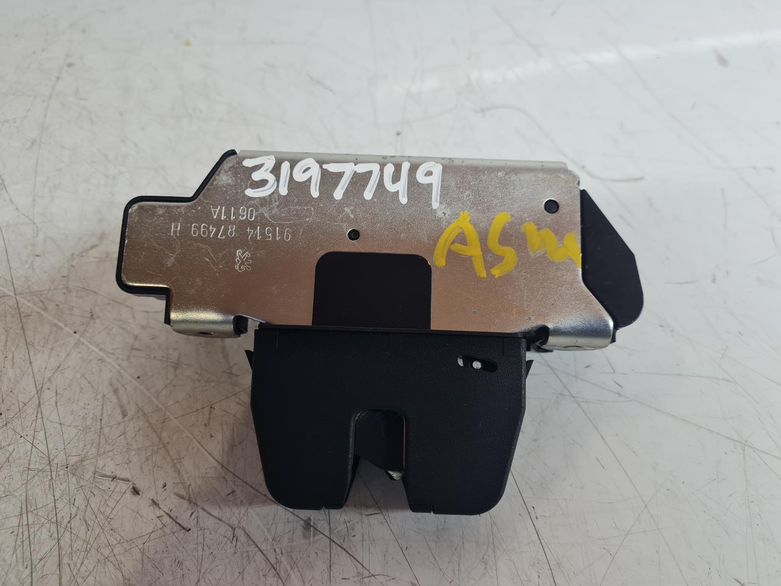 View Auto part Bootlid/Tailgate Lock Peugeot 3008 2011