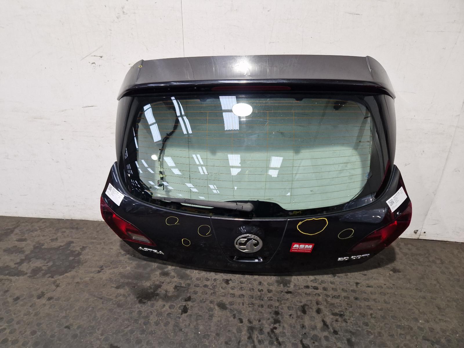 View Auto part Bootlid/Tailgate Vauxhall Astra 2012