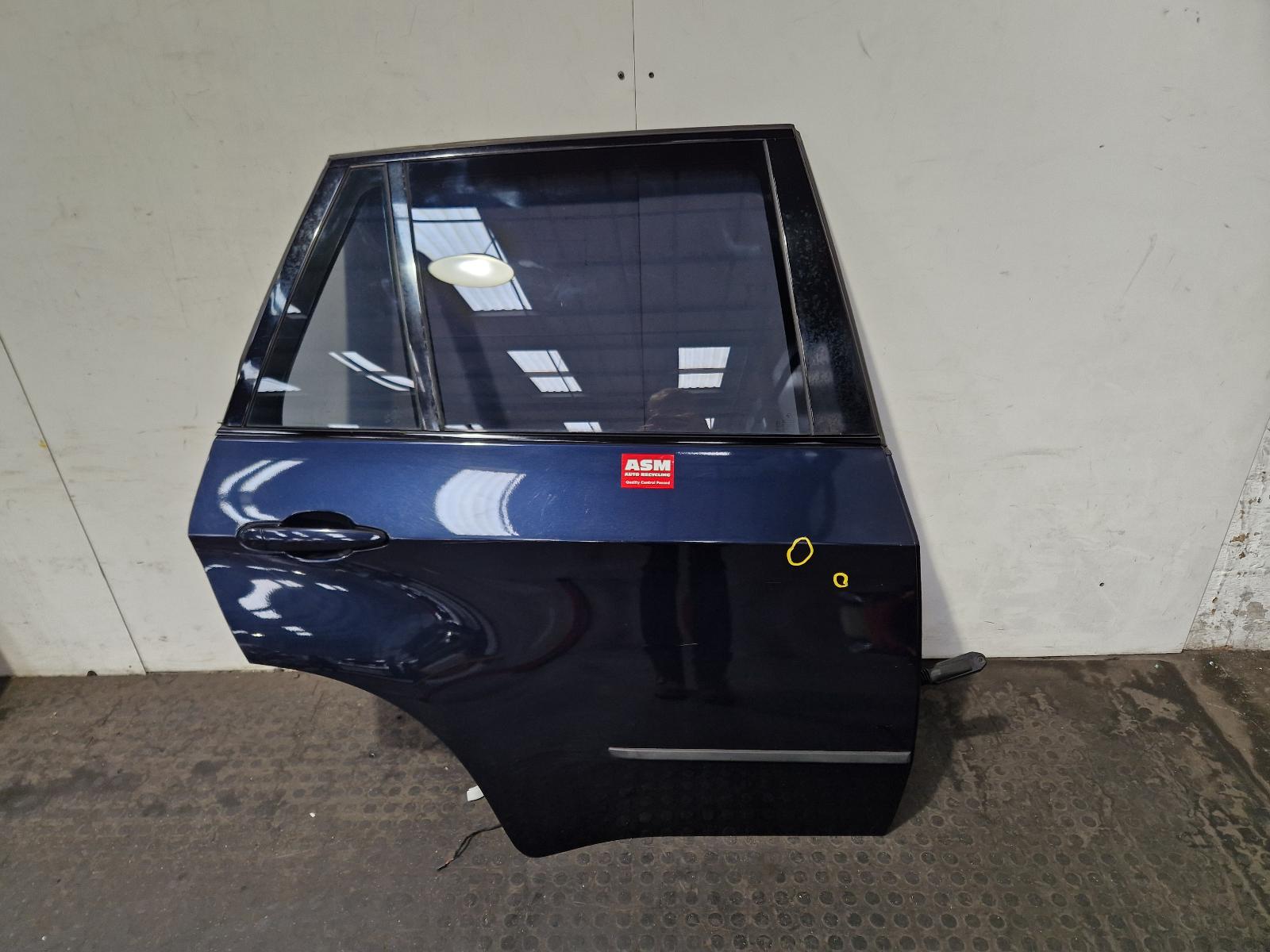 View Auto part R Rear Door Bmw X5 2007