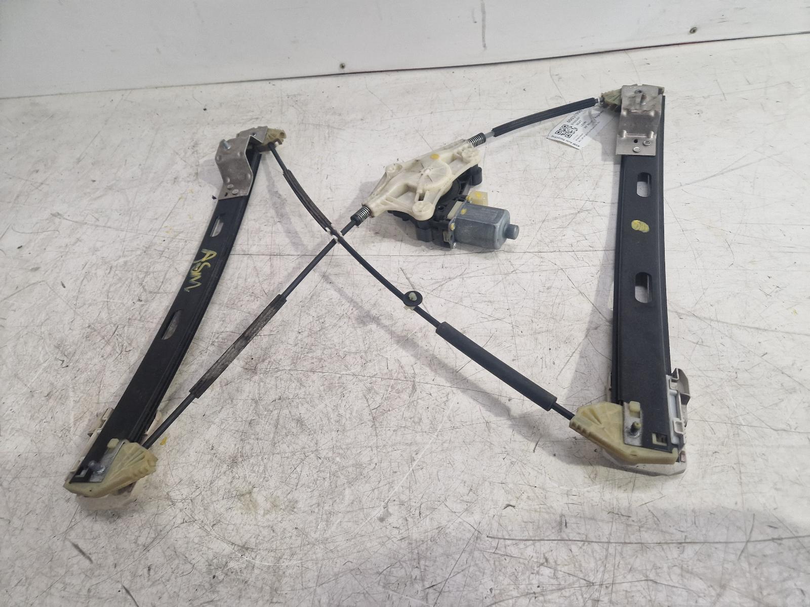 View Auto part RF Window Regulator Seat Leon 2015