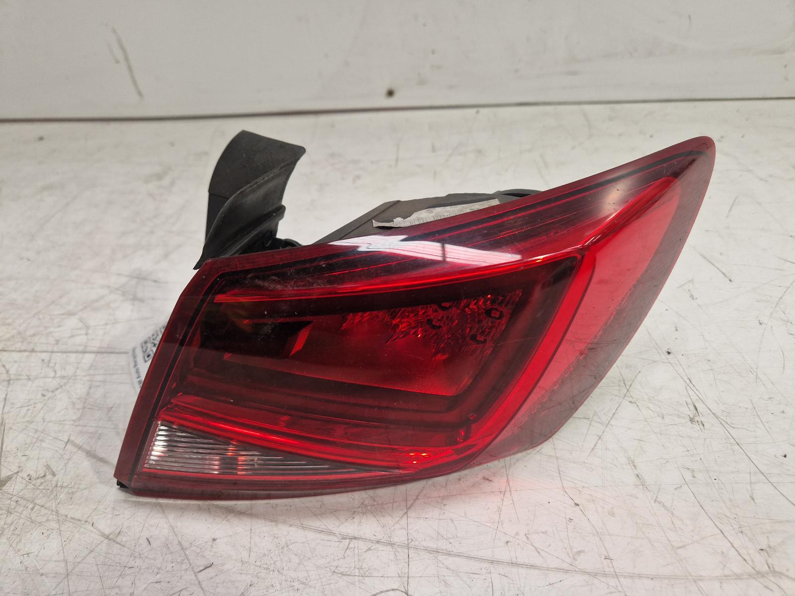 View Auto part R Taillight Seat Leon 2015