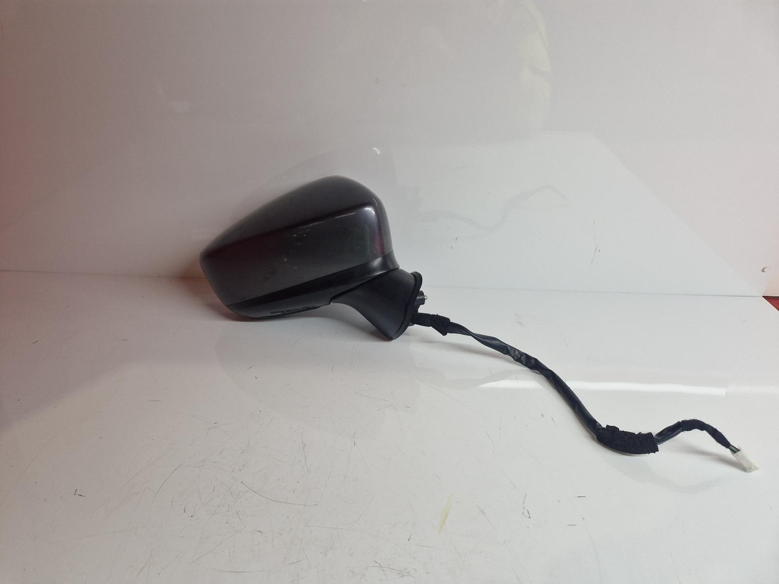View Auto part R Door Mirror Mazda 3  2015