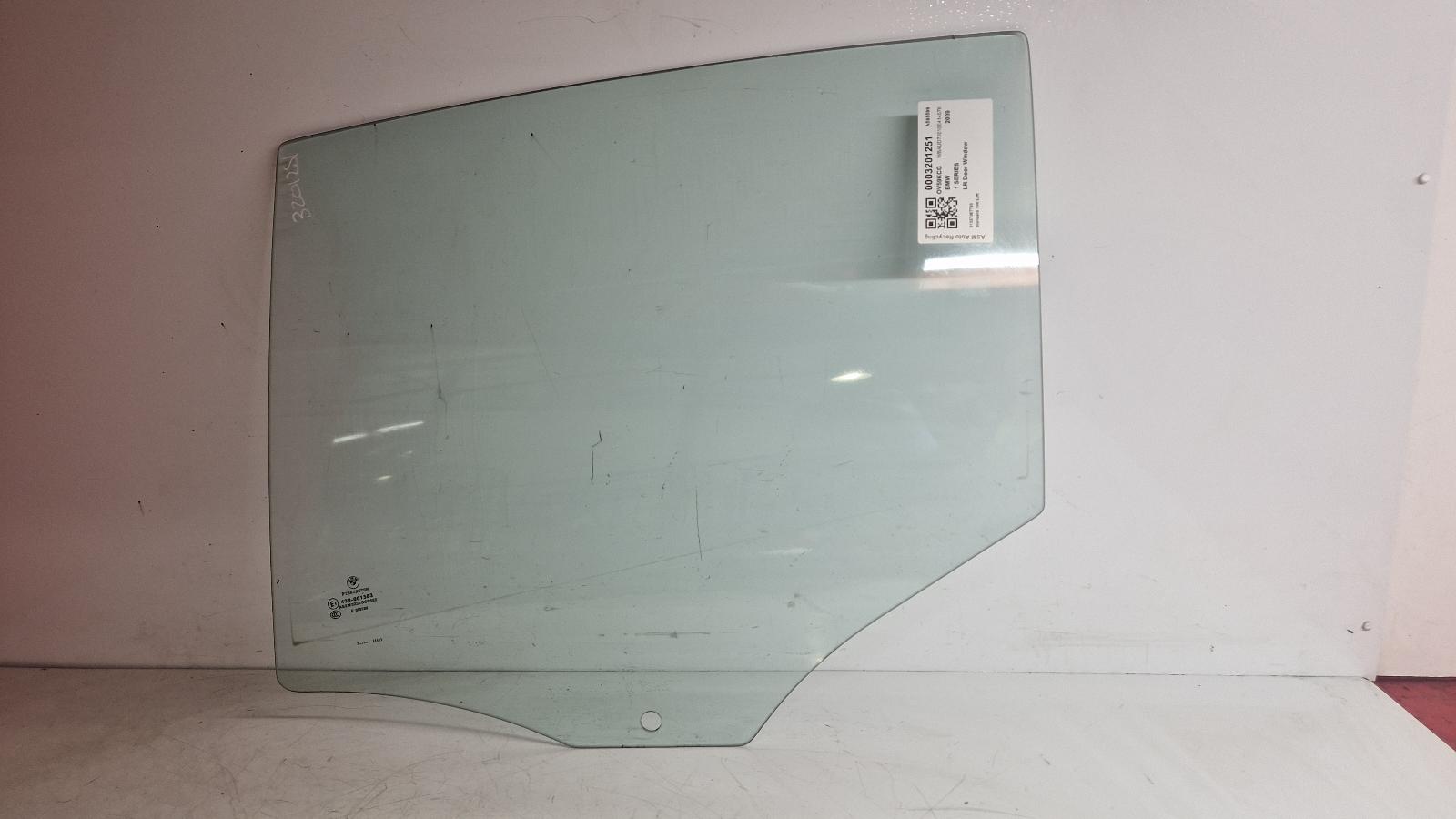 View Auto part LR Door Window Bmw 1 Series 2009
