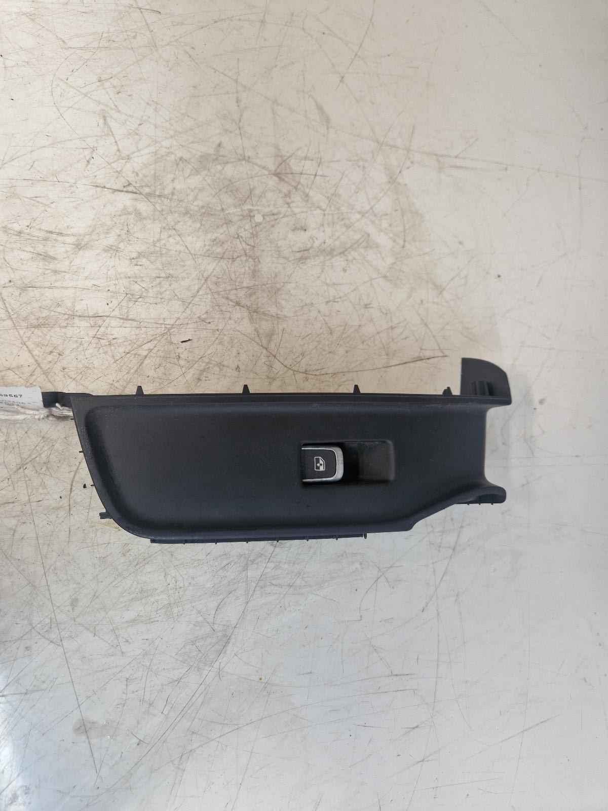 View Auto part Elect. Window Switch Audi Q2 2021