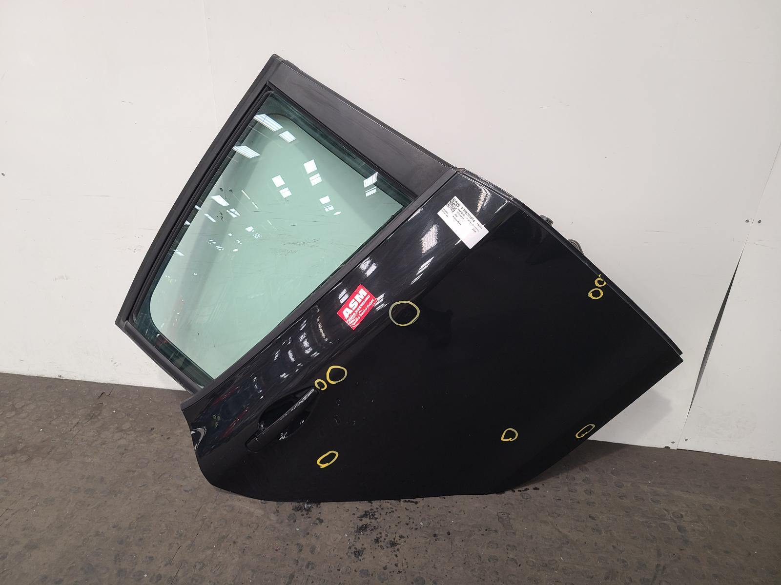 View Auto part R Rear Door Peugeot 208 2012