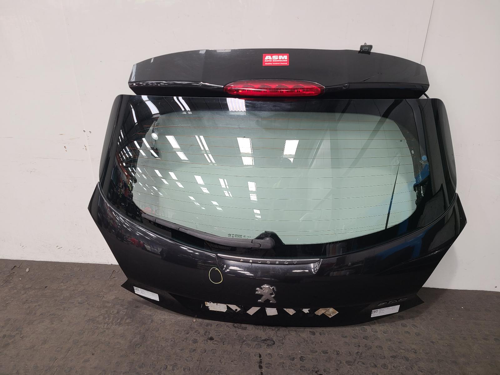 View Auto part Bootlid/Tailgate Peugeot 208 2012
