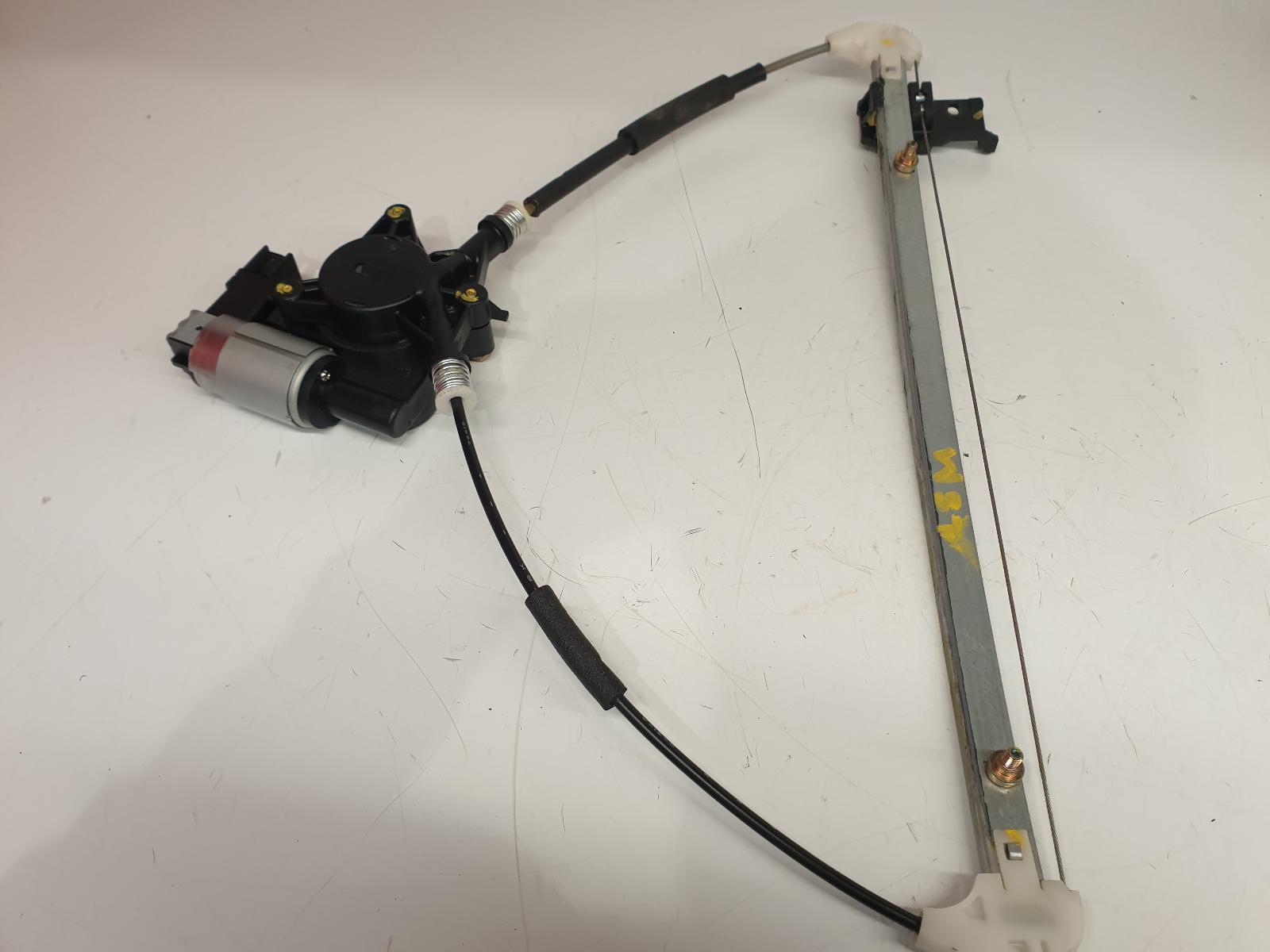 View Auto part RR Window Regulator Mazda 3 2005