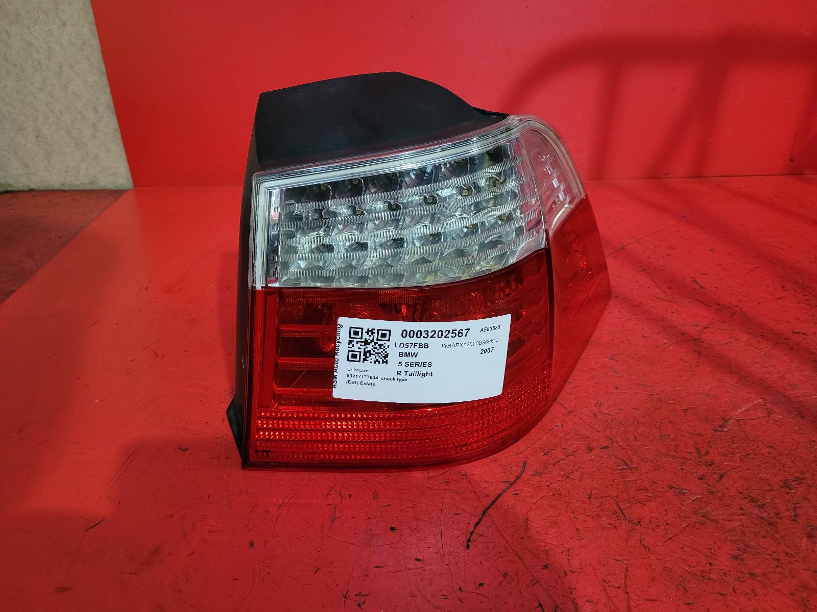 View Auto part R Taillight Bmw 5 Series 2007
