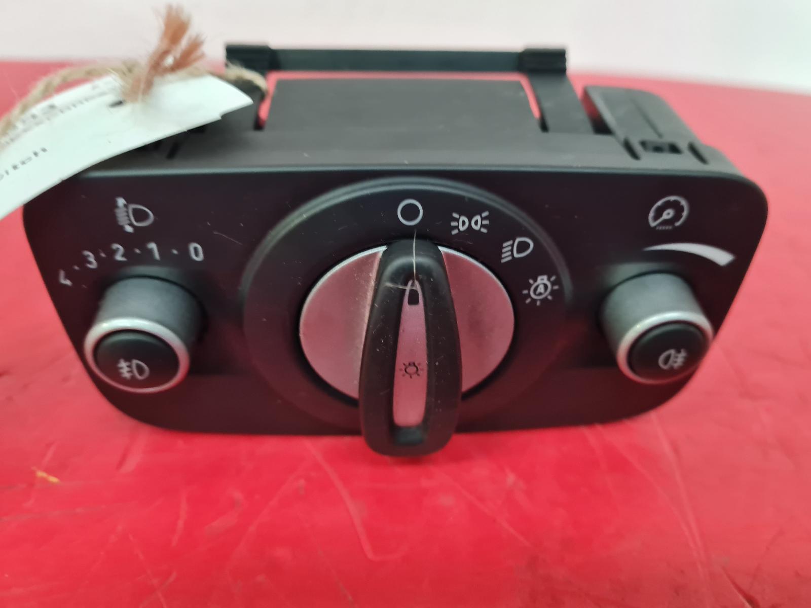 View Auto part Headlight Switch Ford Mondeo 2010