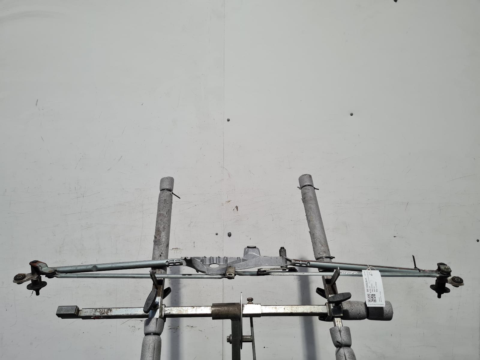 View Auto part Wiper Linkage Vauxhall Astra 2010