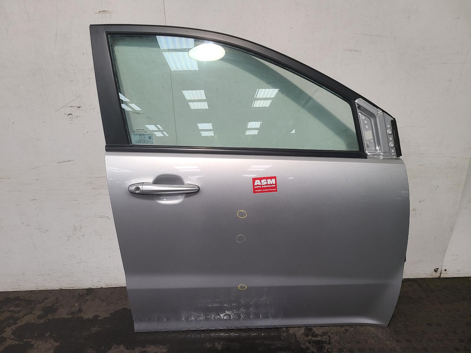 View Auto part R Front Door Ssangyong Korando 2015