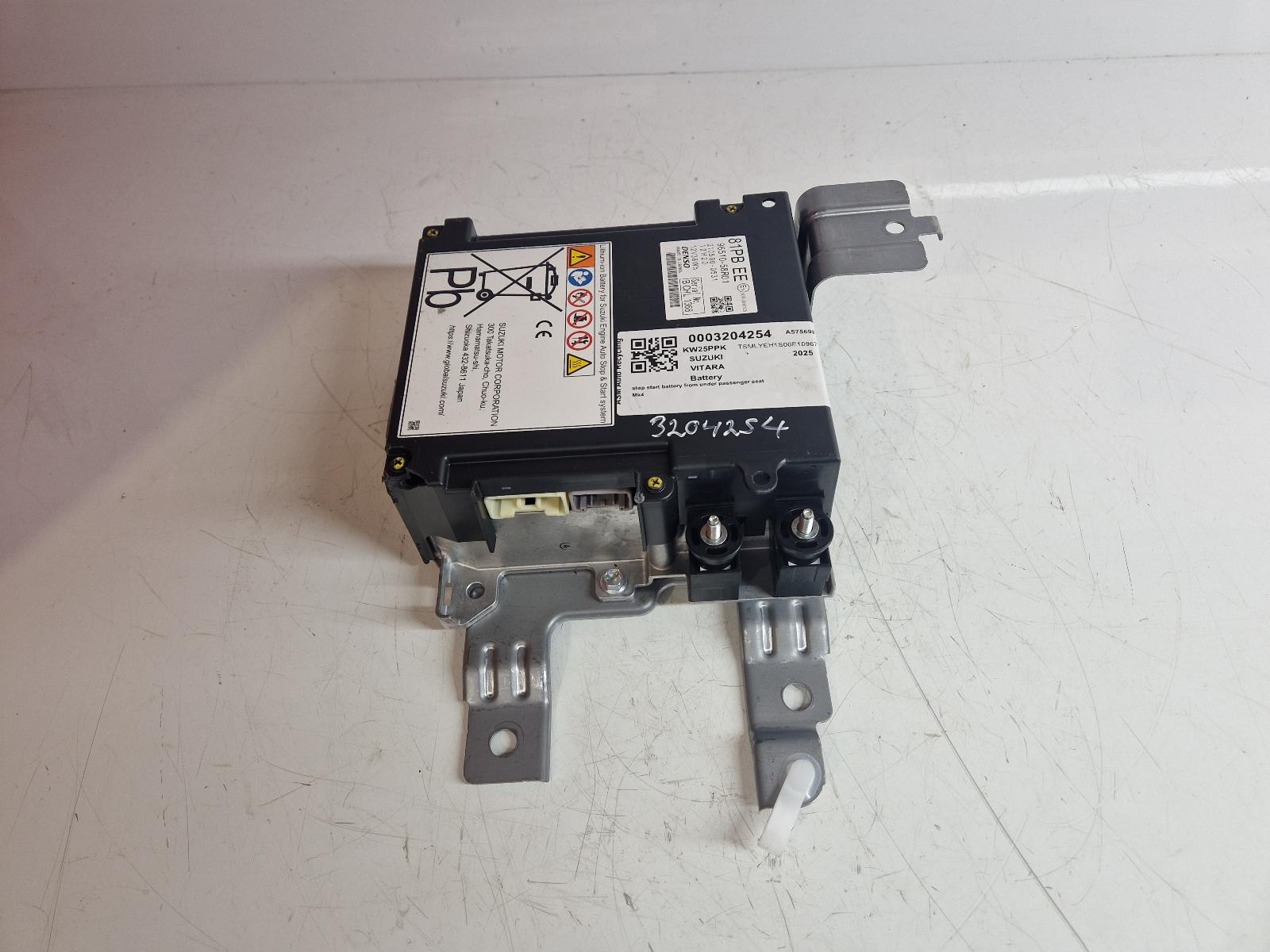 View Auto part Battery Suzuki Vitara 2025