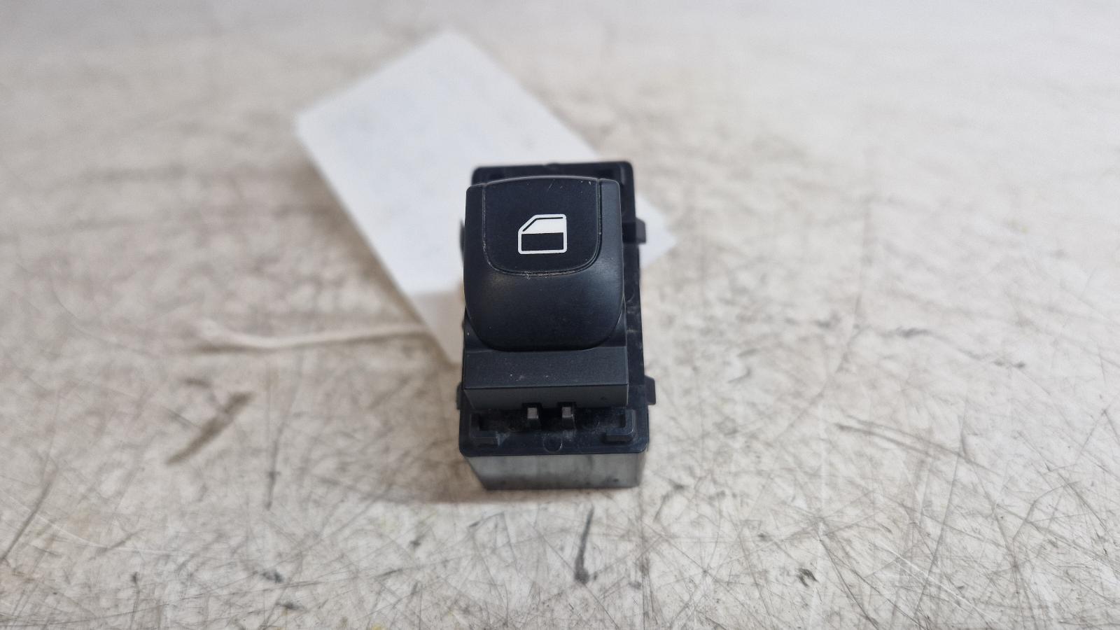 View Auto part Elect. Window Switch Kia Picanto 2021