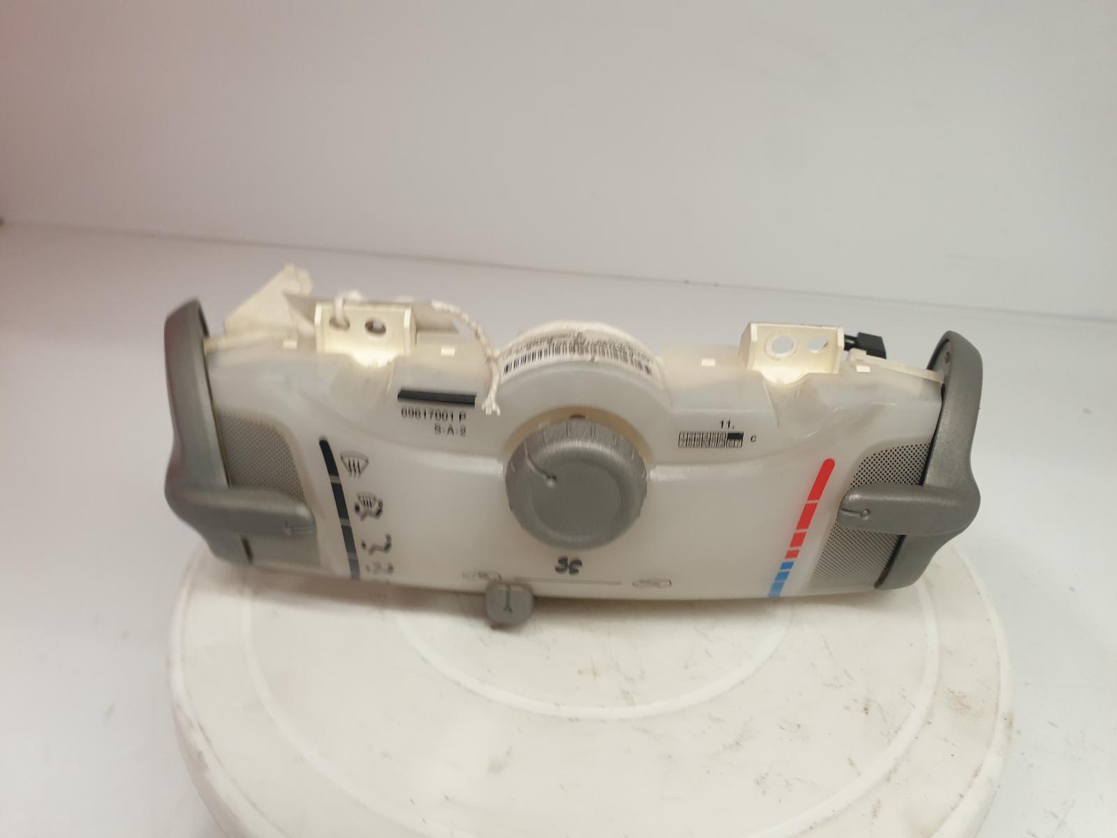View Auto part Heater/AC Controller Toyota Aygo 2006