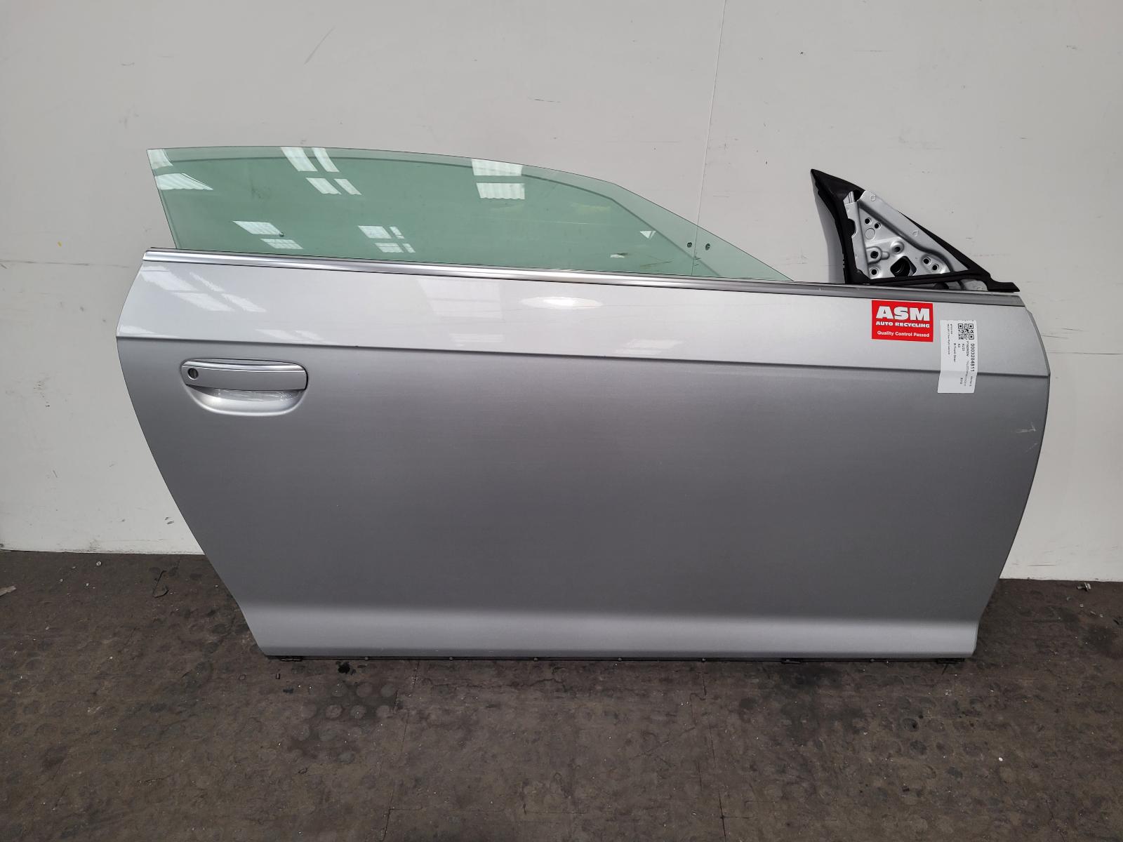View Auto part R Front Door Audi A3 2010