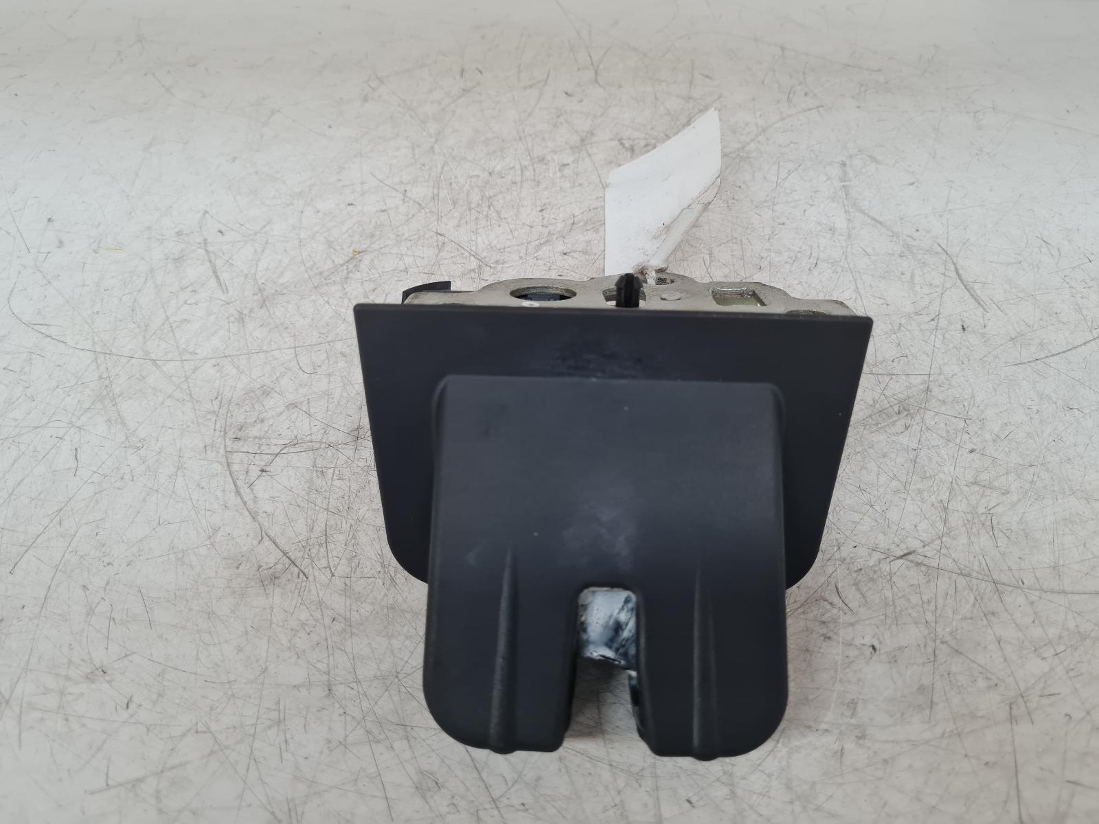 View Auto part Bootlid/Tailgate Lock Audi A3 2010