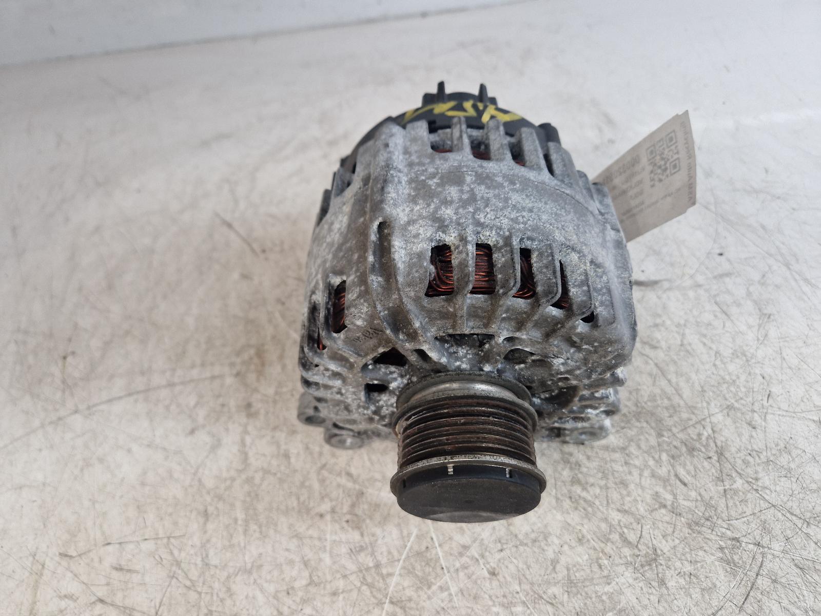 View Auto part Alternator Volkswagen Golf 2011