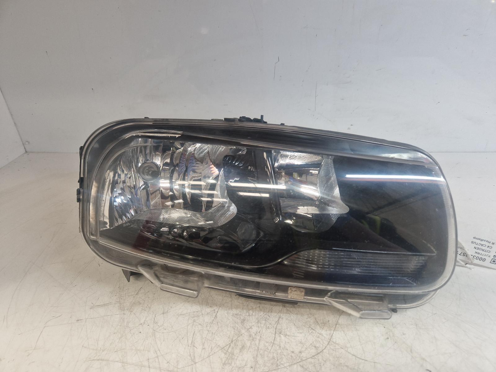 View Auto part R Headlamp Citroen C4 Cactus 2017