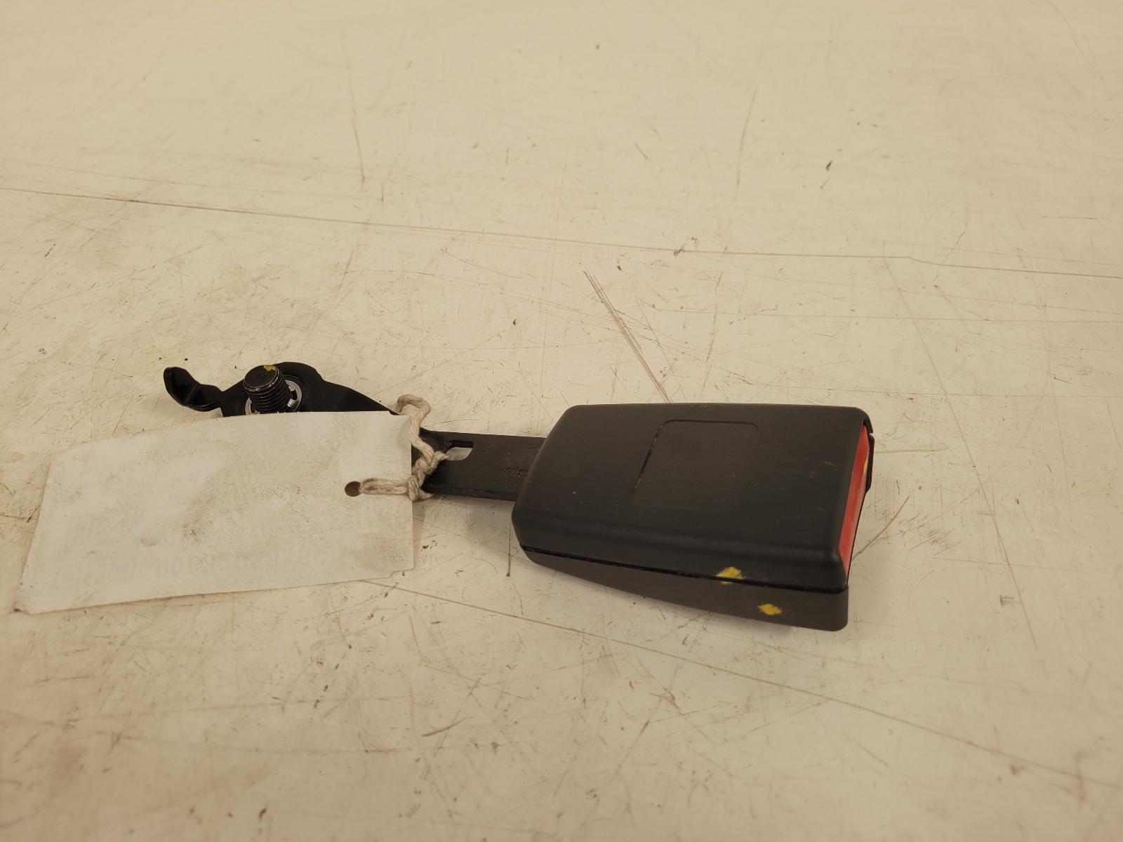 View Auto part Seat Belt Vauxhall Combo 2013