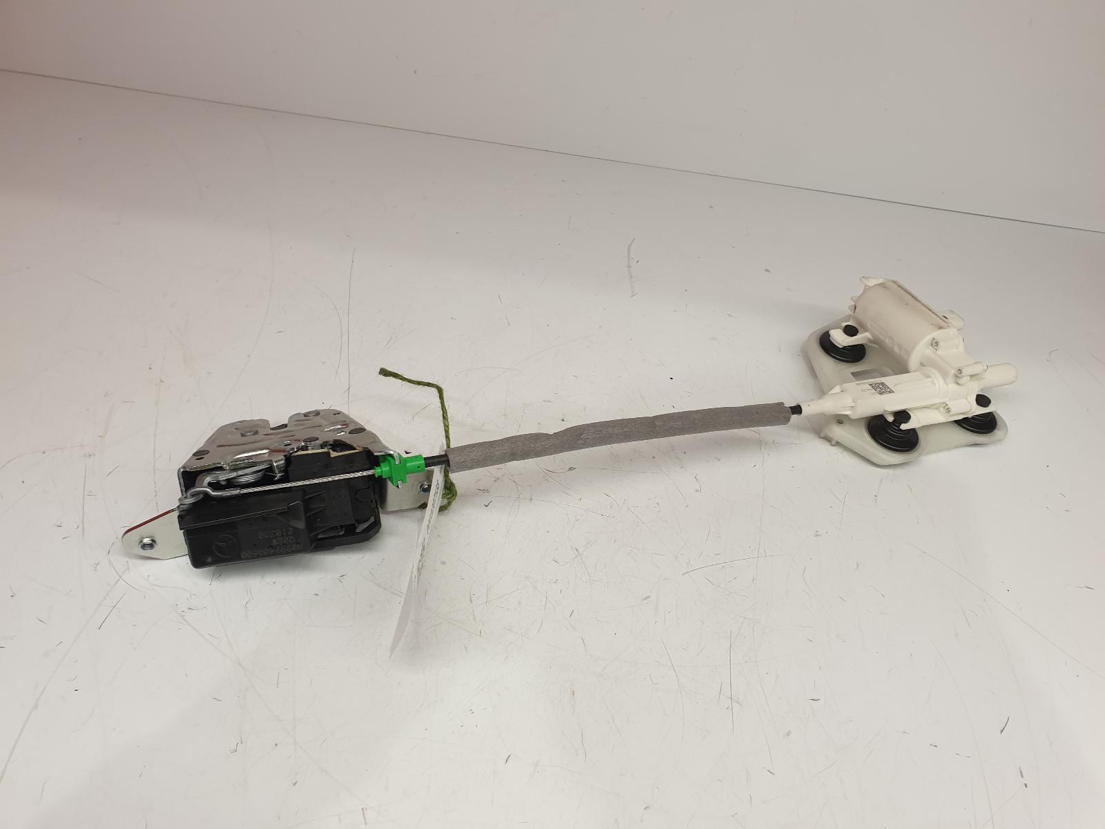 View Auto part Bootlid/Tailgate Lock Mercedes Glc 2020