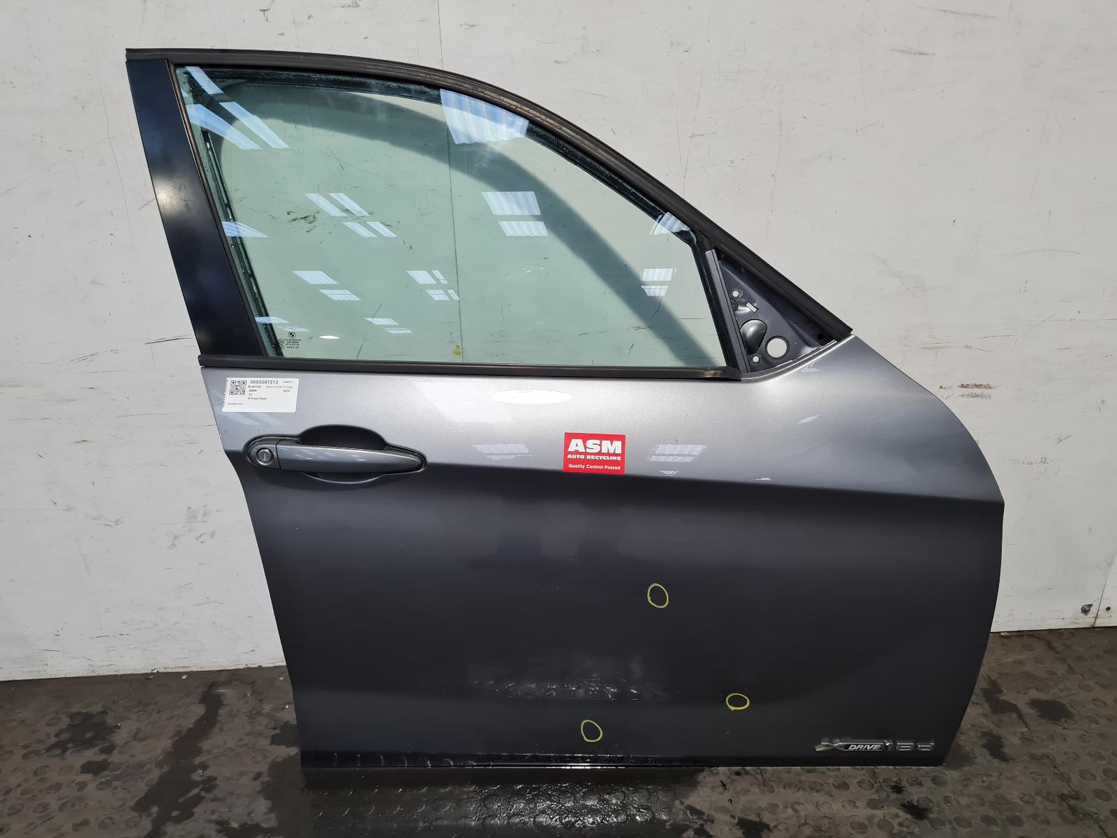 View Auto part R Front Door Bmw X1 2010