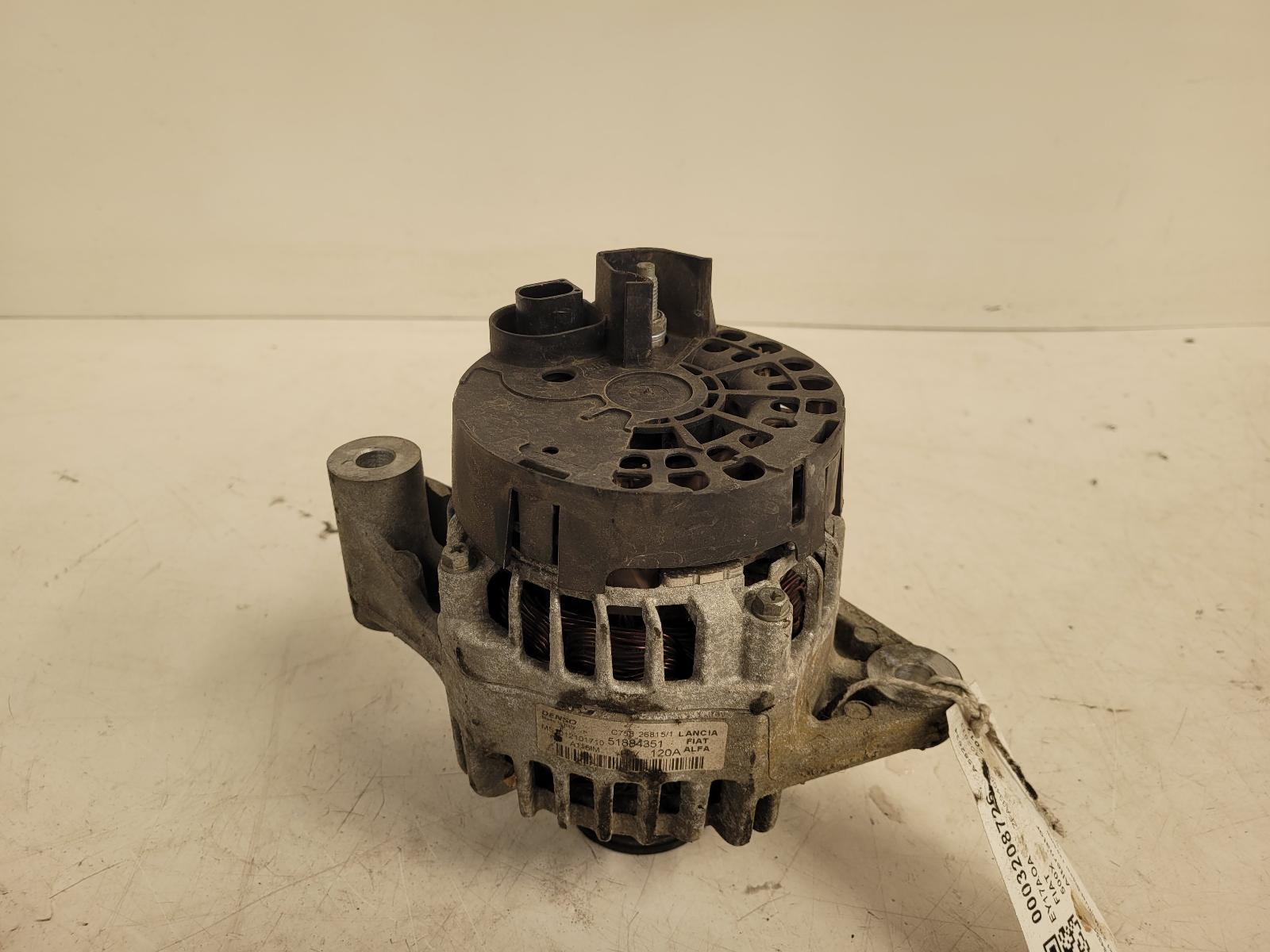 View Auto part Alternator Fiat 500x 2017