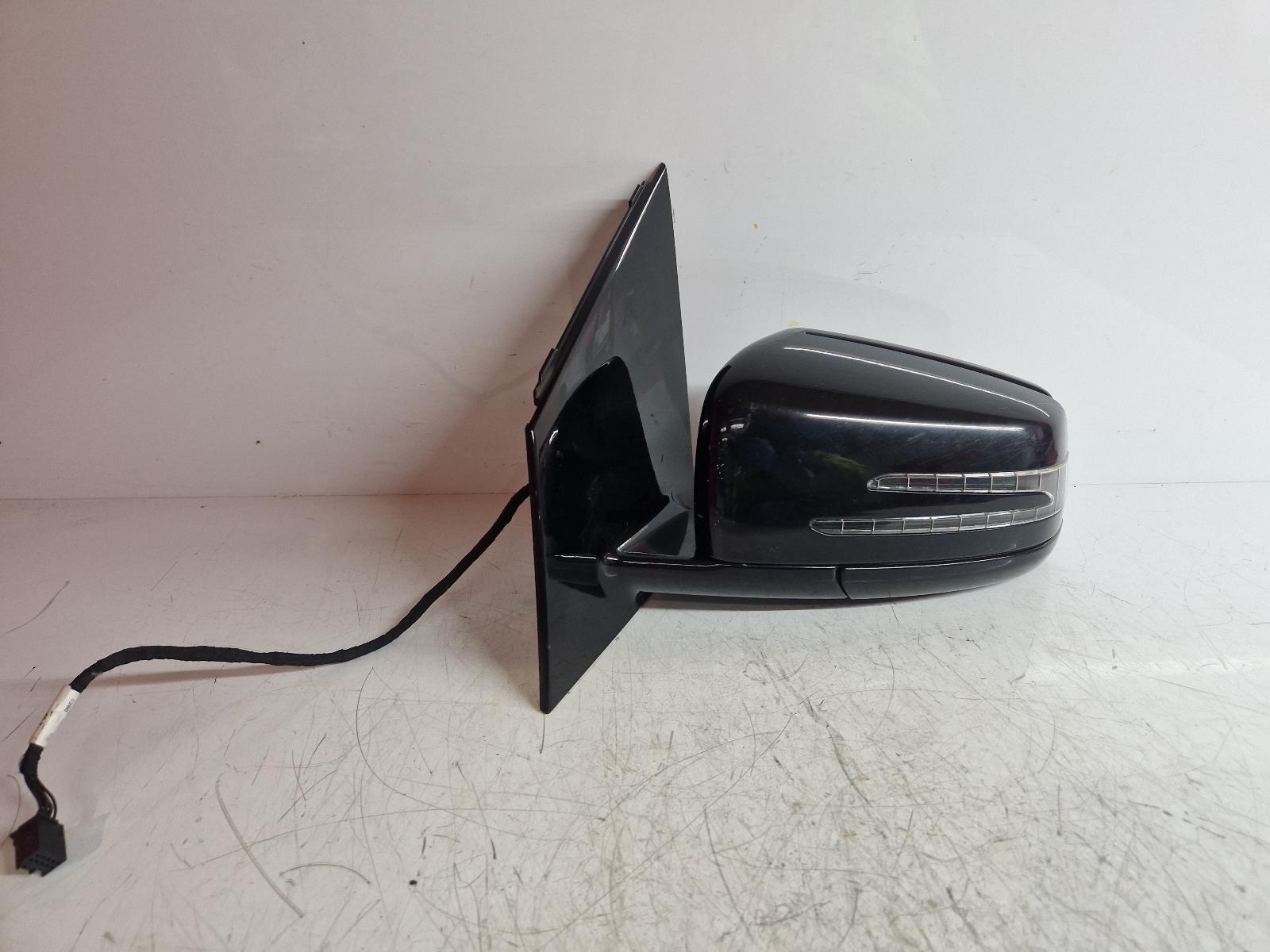 View Auto part L Door Mirror Mercedes B Class 2013