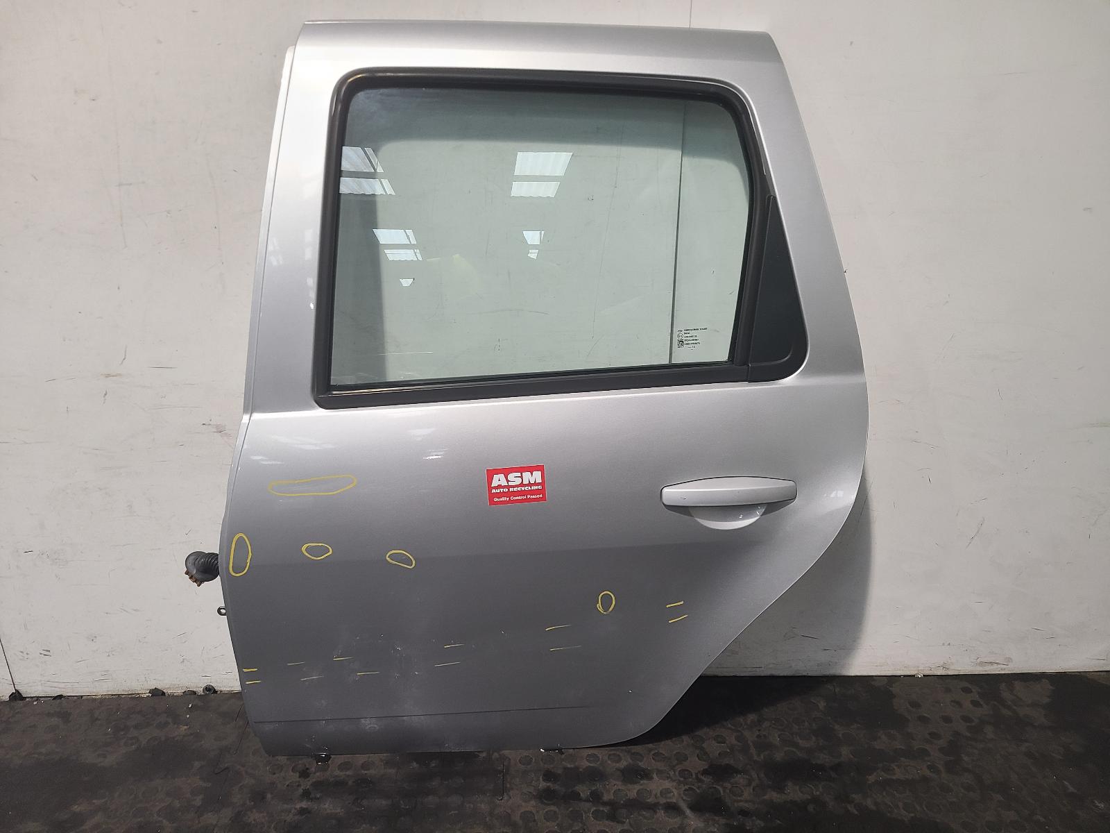 View Auto part L Rear Door Dacia Duster 2013