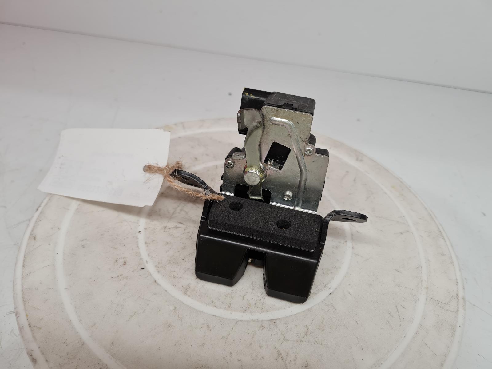 View Auto part Bootlid/Tailgate Lock Hyundai I30 2012