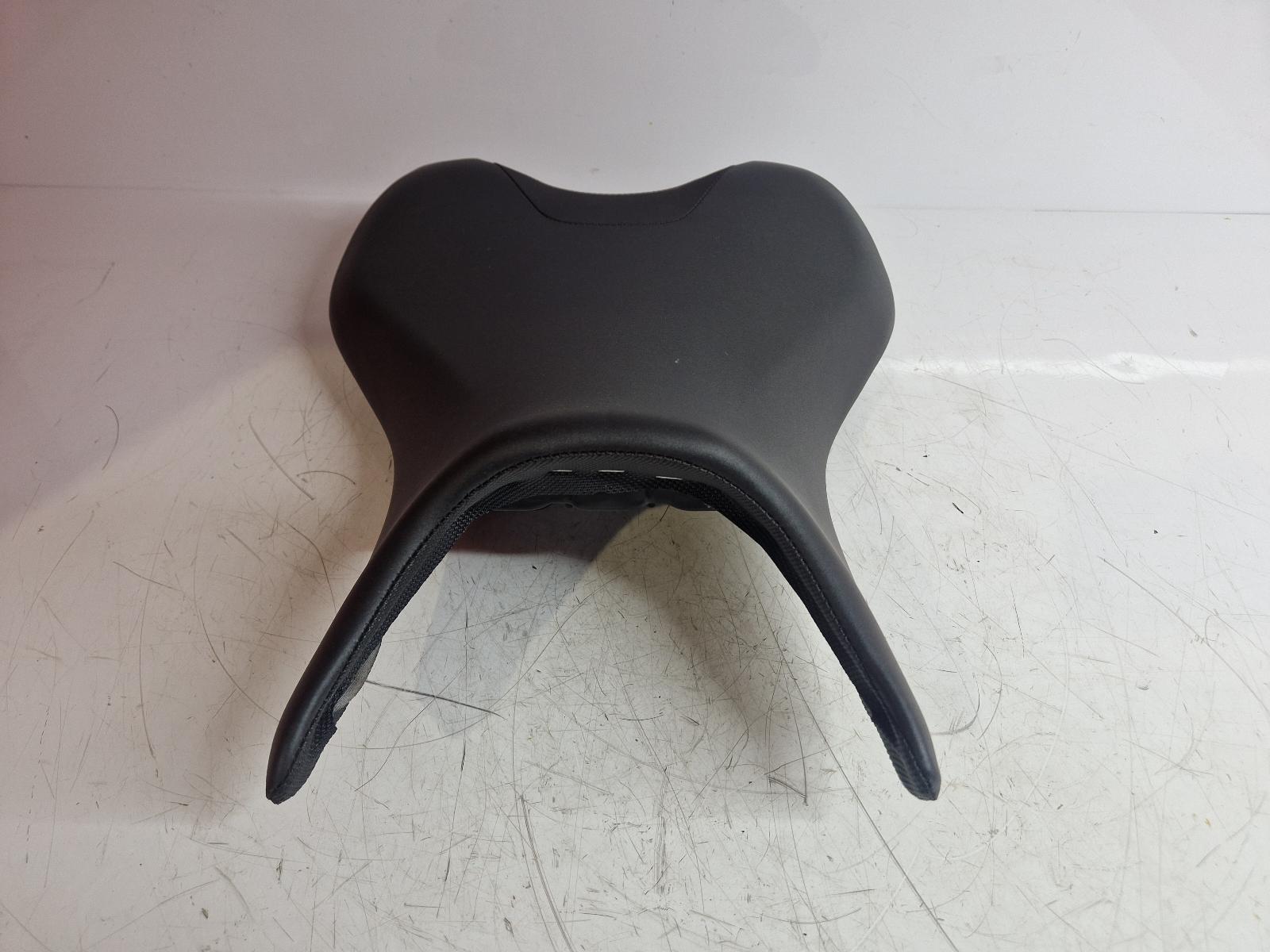 View Auto part Front Seat Yamaha Mt-07 2024