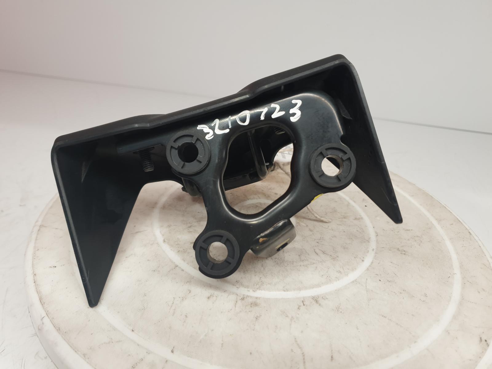 View Auto part Misc Bracket Yamaha Mt-07 2024